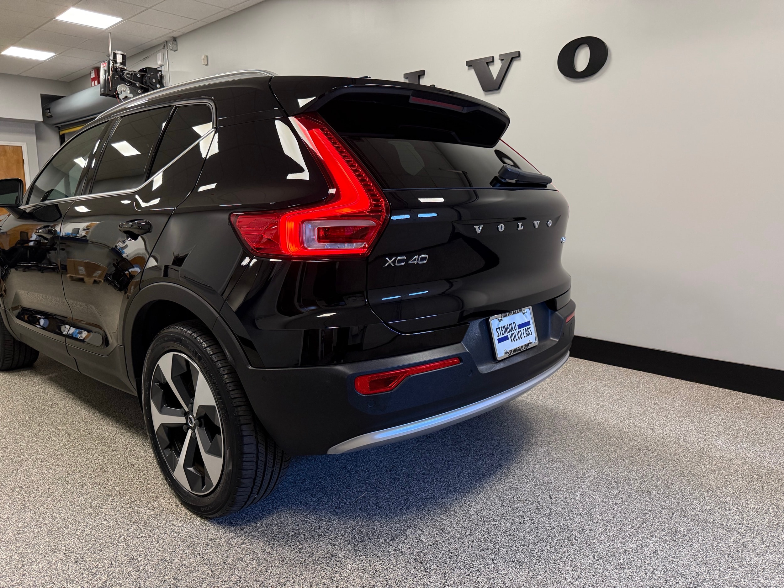 used 2025 Volvo XC40 car, priced at $40,100