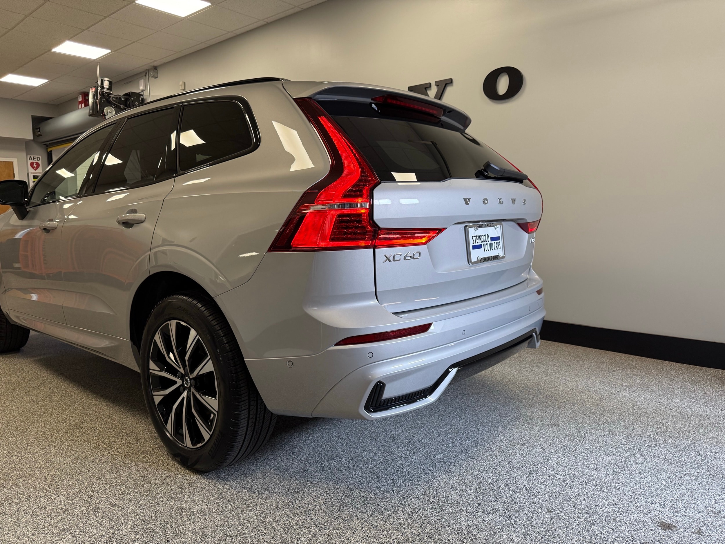 used 2025 Volvo XC60 car, priced at $46,600