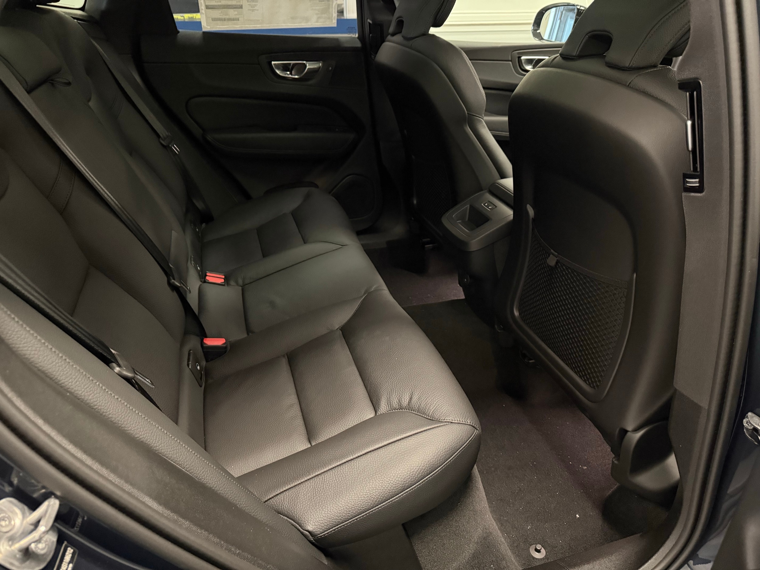 new 2025 Volvo XC60 car, priced at $55,335