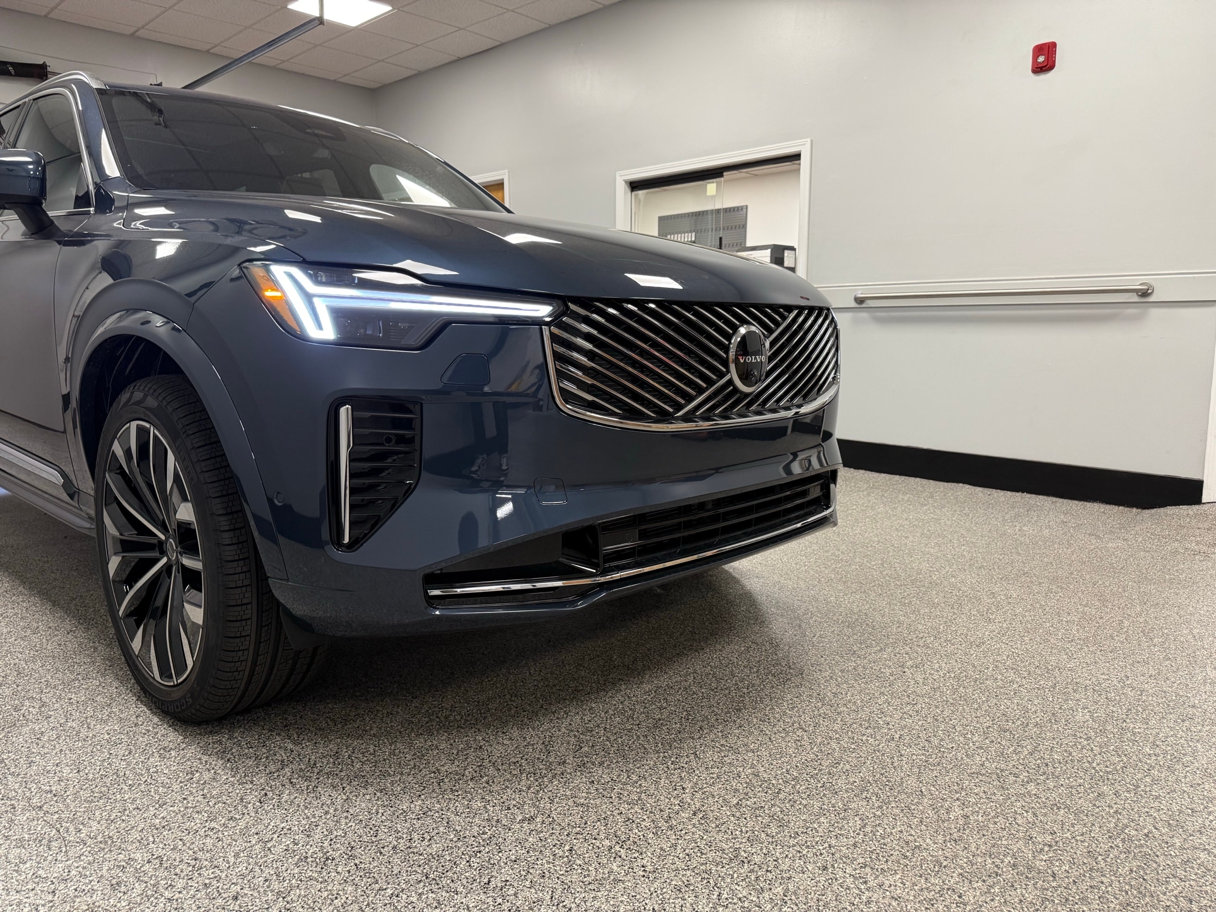 new 2026 Volvo XC90 car, priced at $71,825