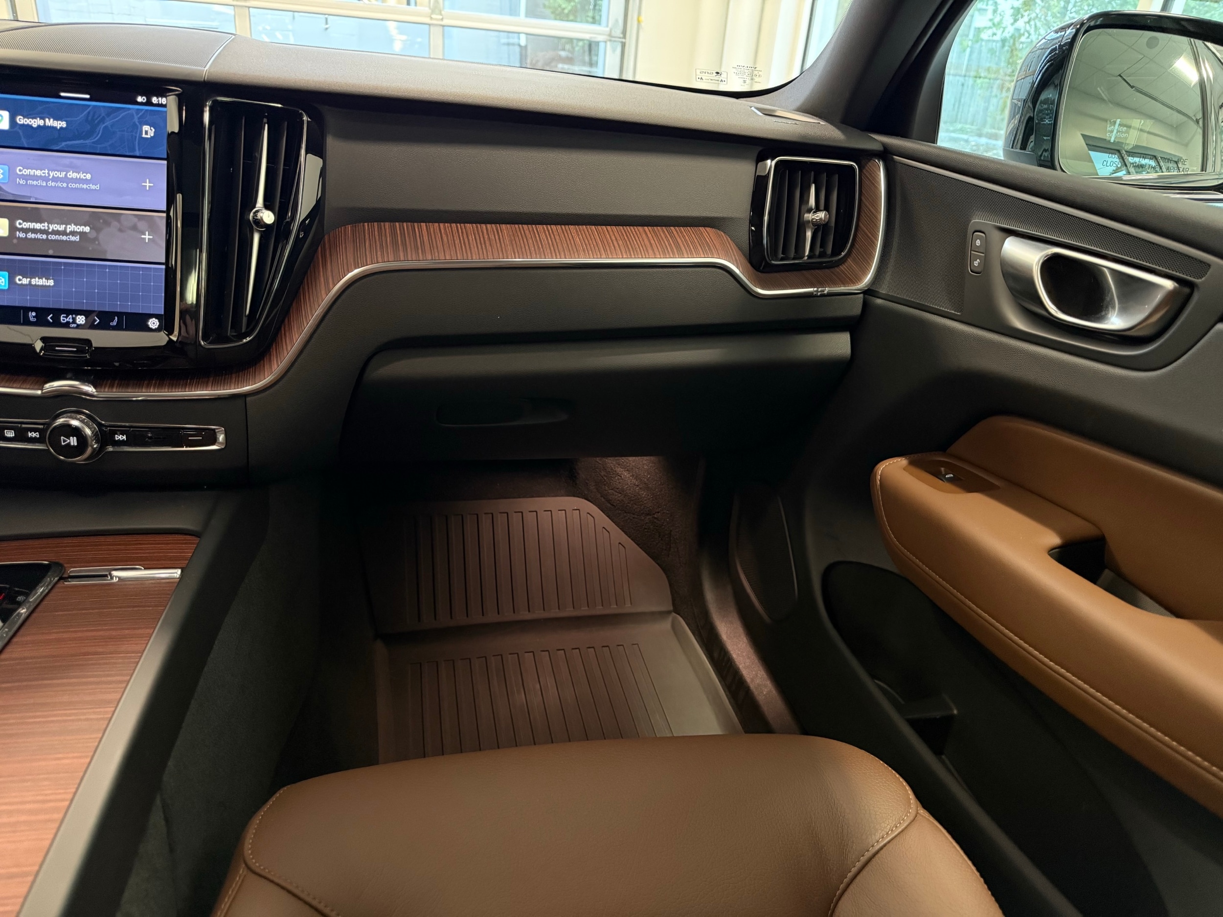 used 2024 Volvo XC60 car, priced at $38,900