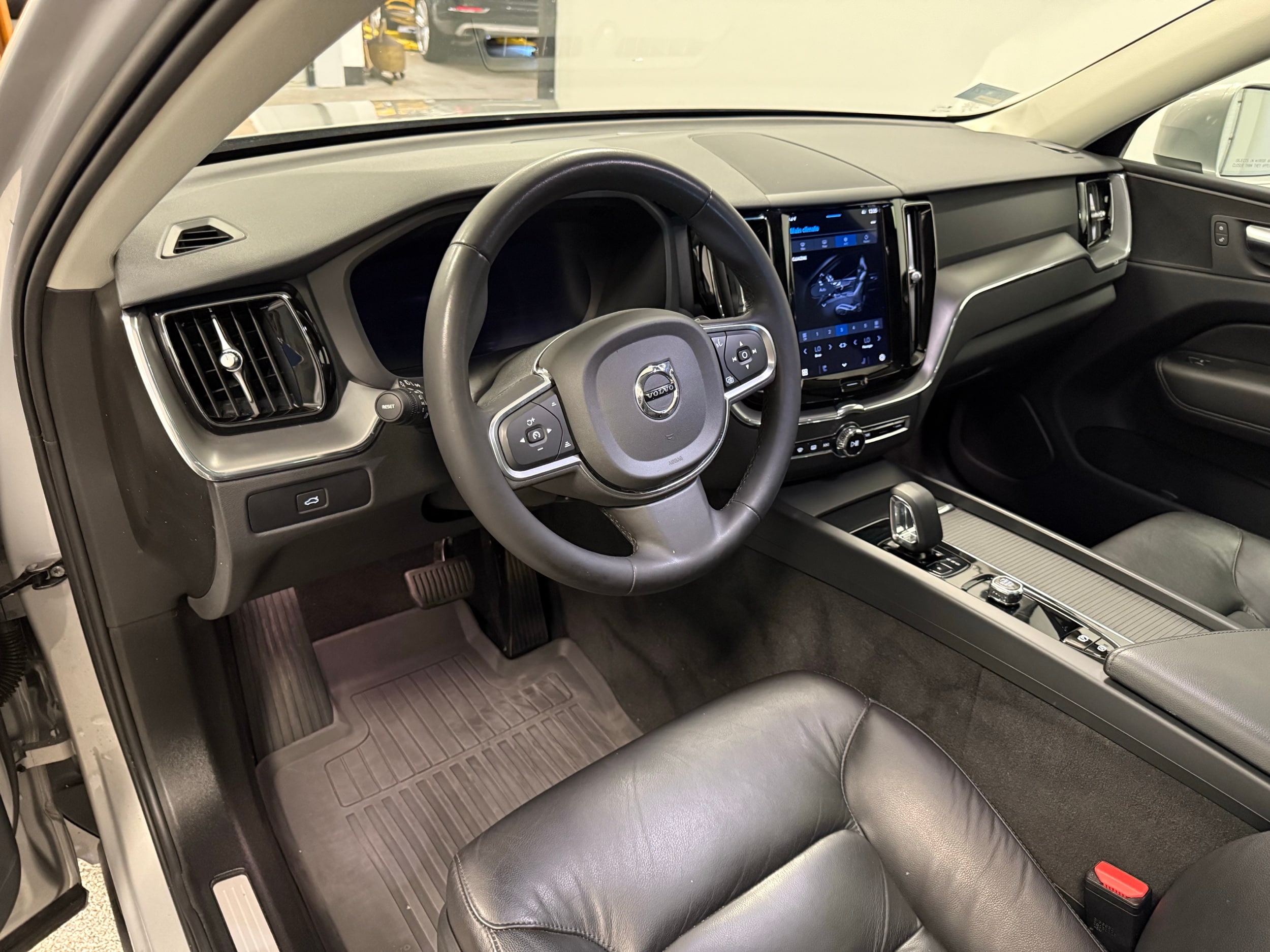 used 2023 Volvo XC60 car, priced at $37,500