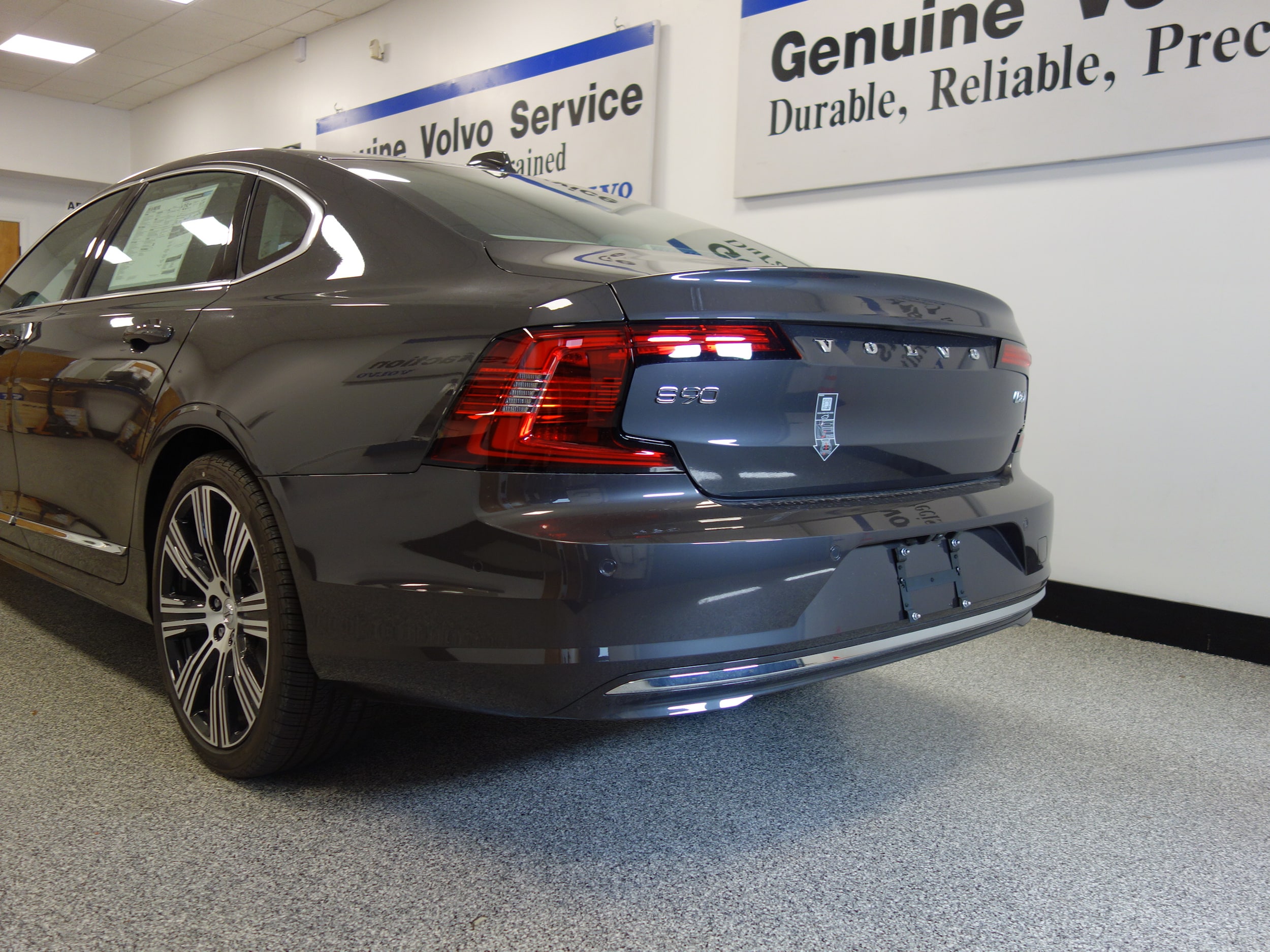 new 2024 Volvo S90 car, priced at $61,295