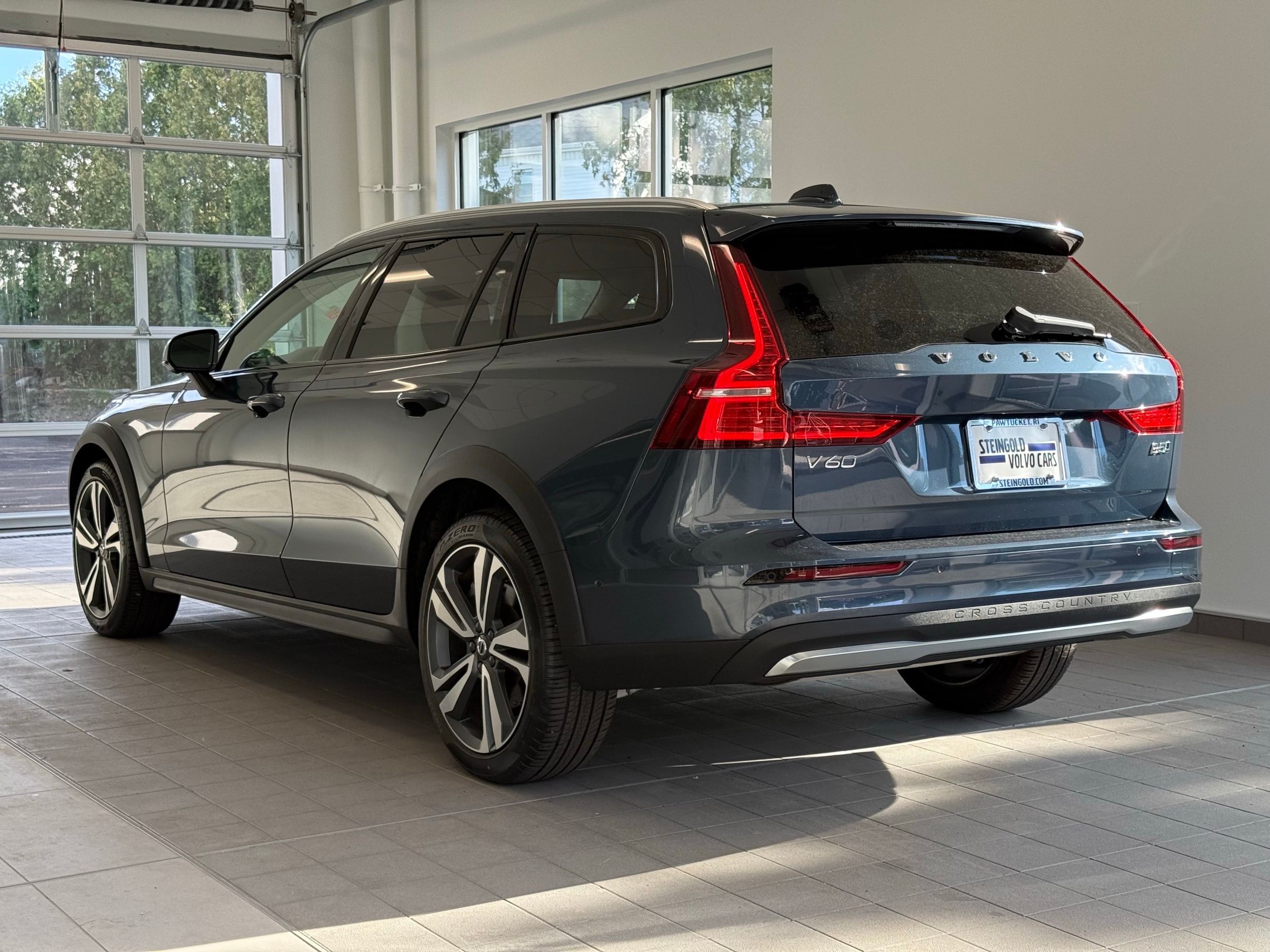 used 2024 Volvo V60 Cross Country car, priced at $49,500