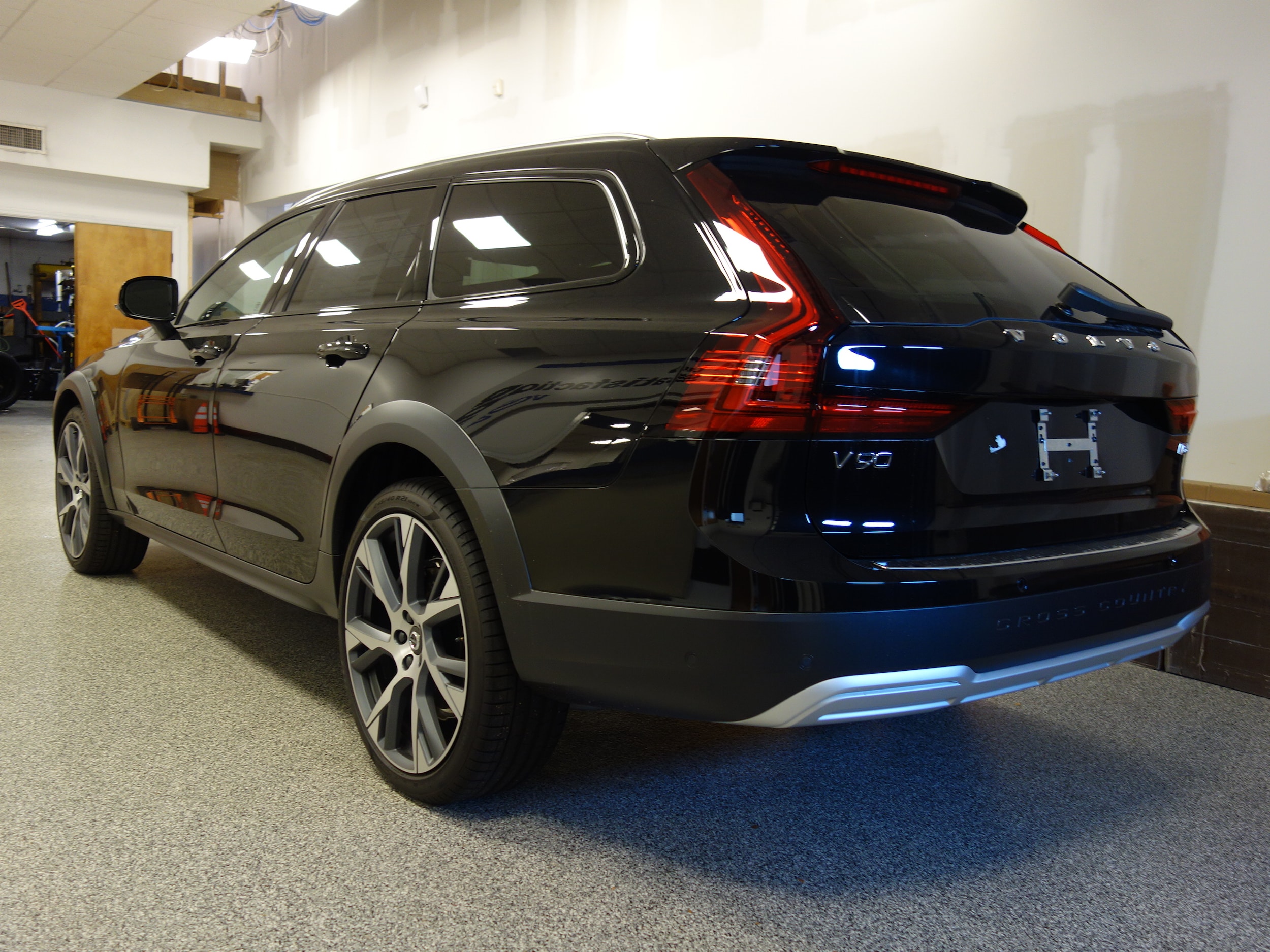 new 2025 Volvo V90 Cross Country car, priced at $73,125