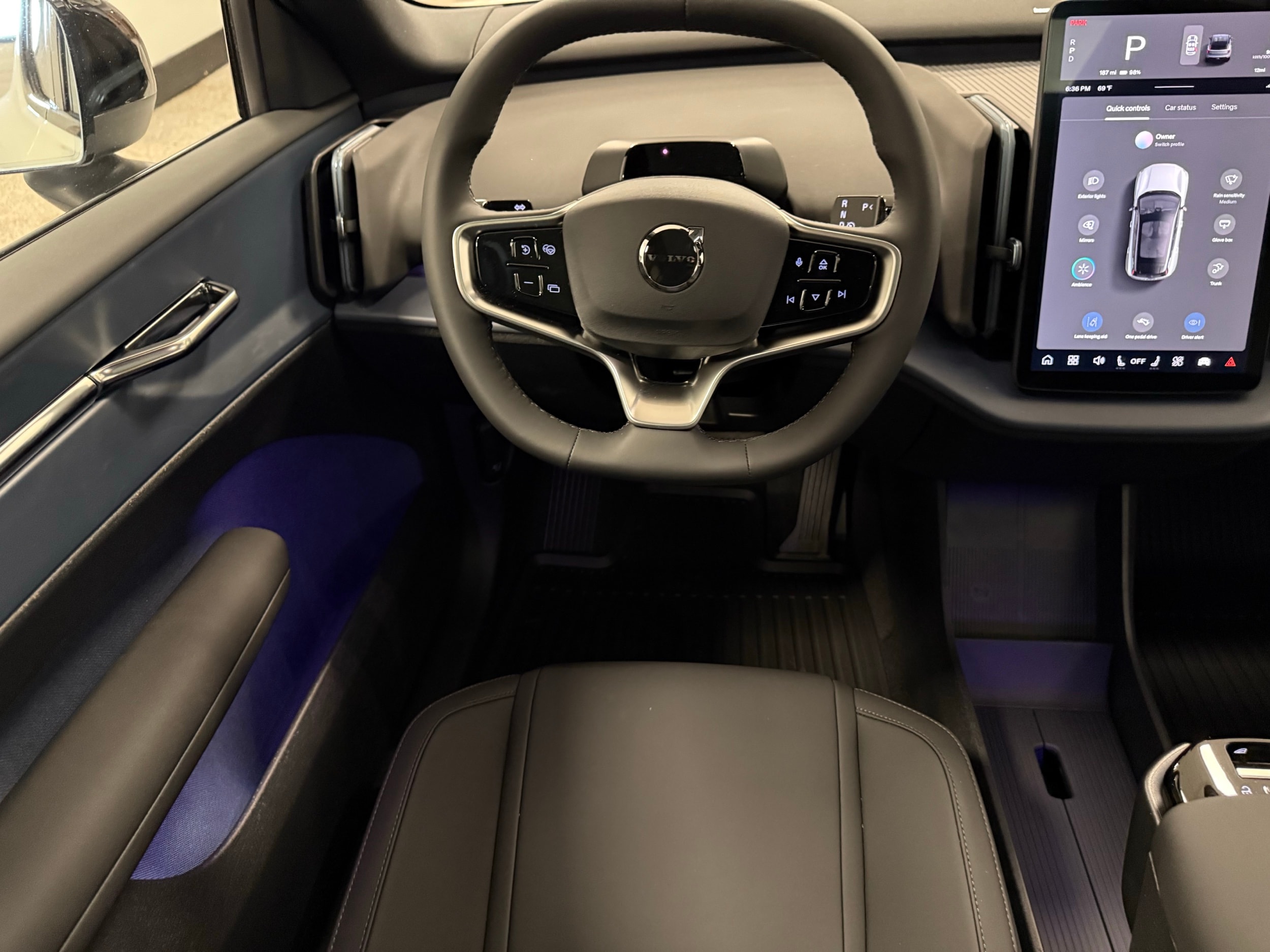 new 2025 Volvo EX30 car, priced at $47,625