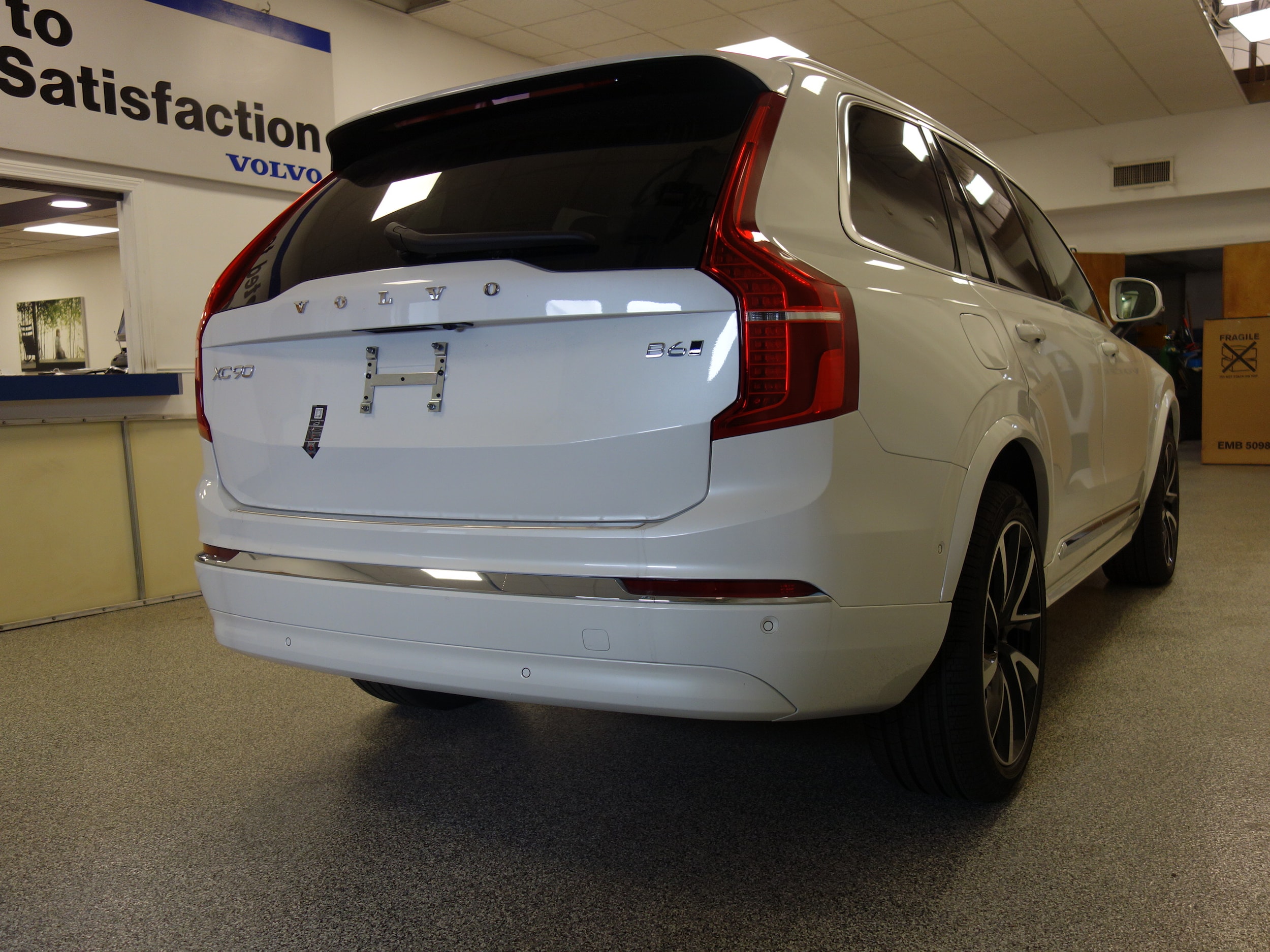 new 2025 Volvo XC90 car, priced at $67,370