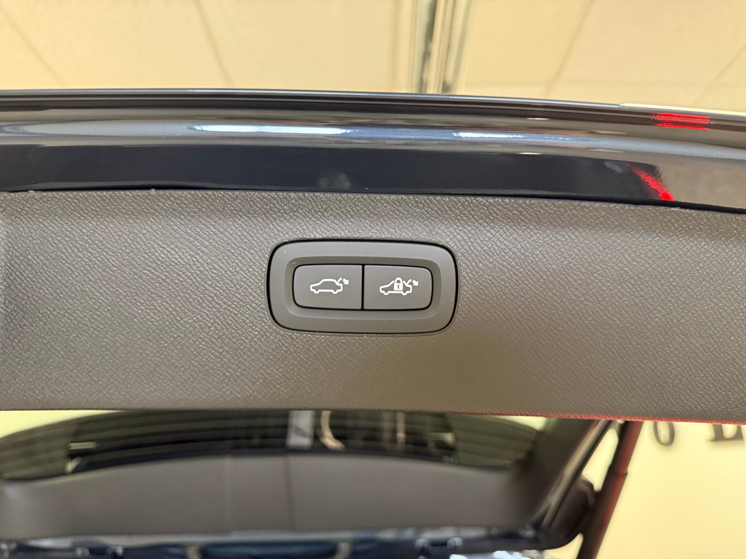 new 2025 Volvo XC90 car, priced at $72,345