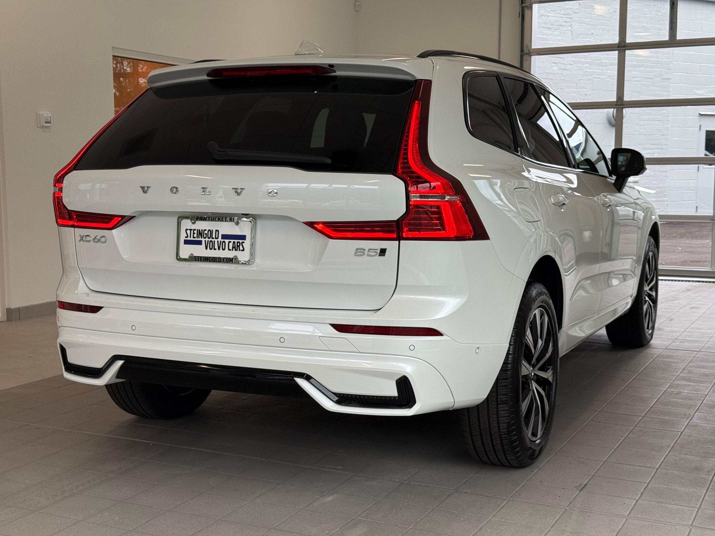 used 2025 Volvo XC60 car, priced at $47,200