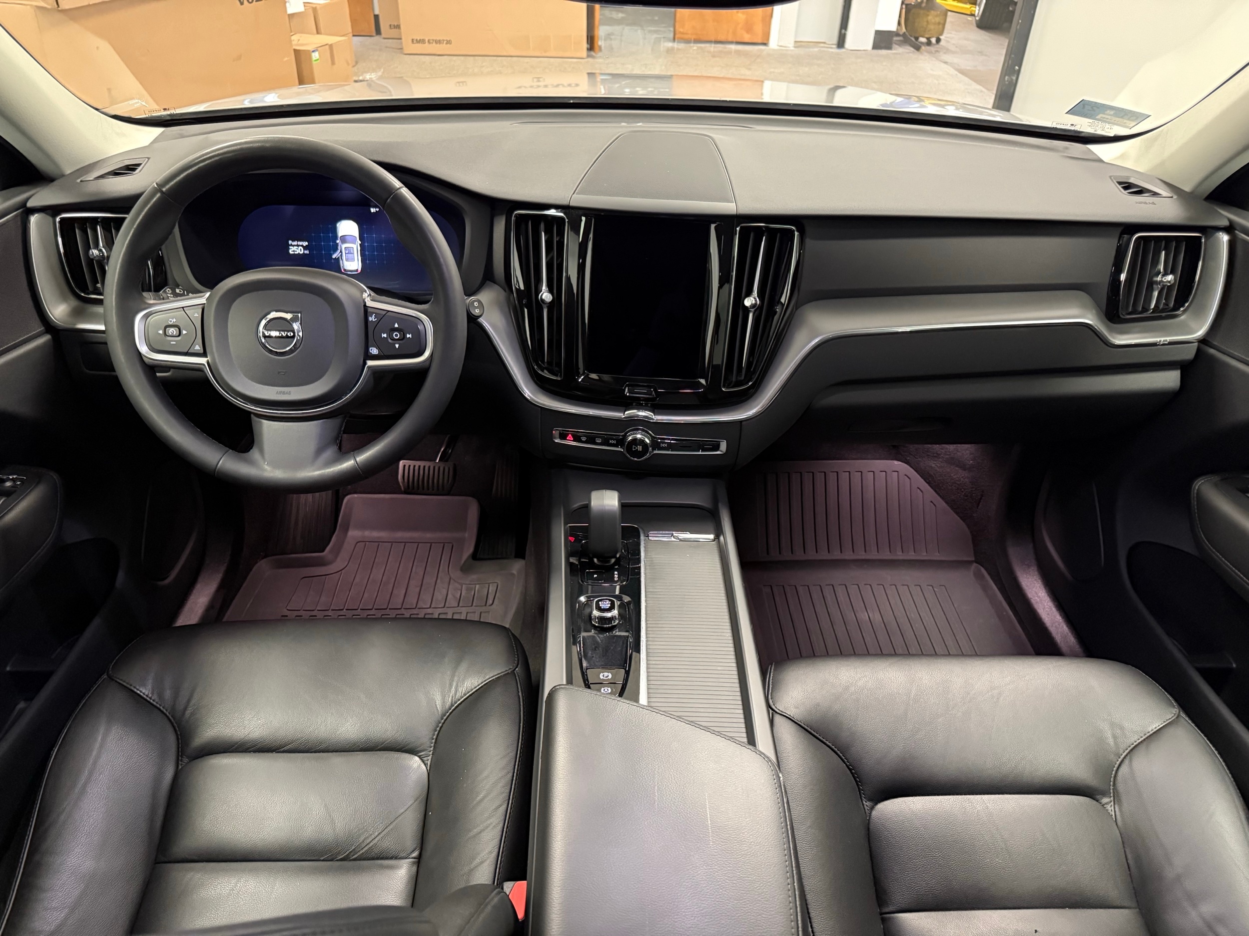 used 2023 Volvo XC60 car, priced at $37,500