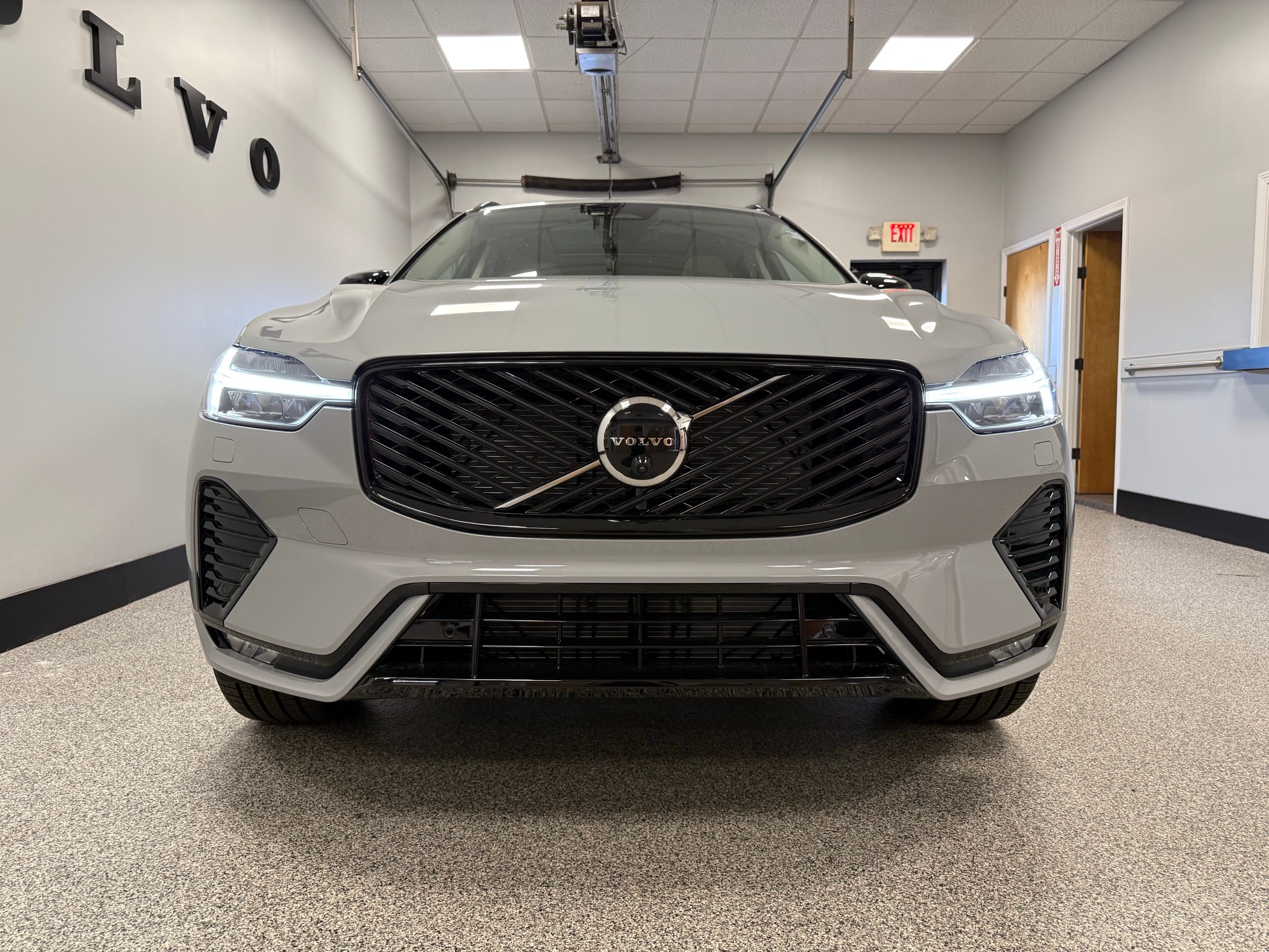 new 2026 Volvo XC60 car, priced at $63,935
