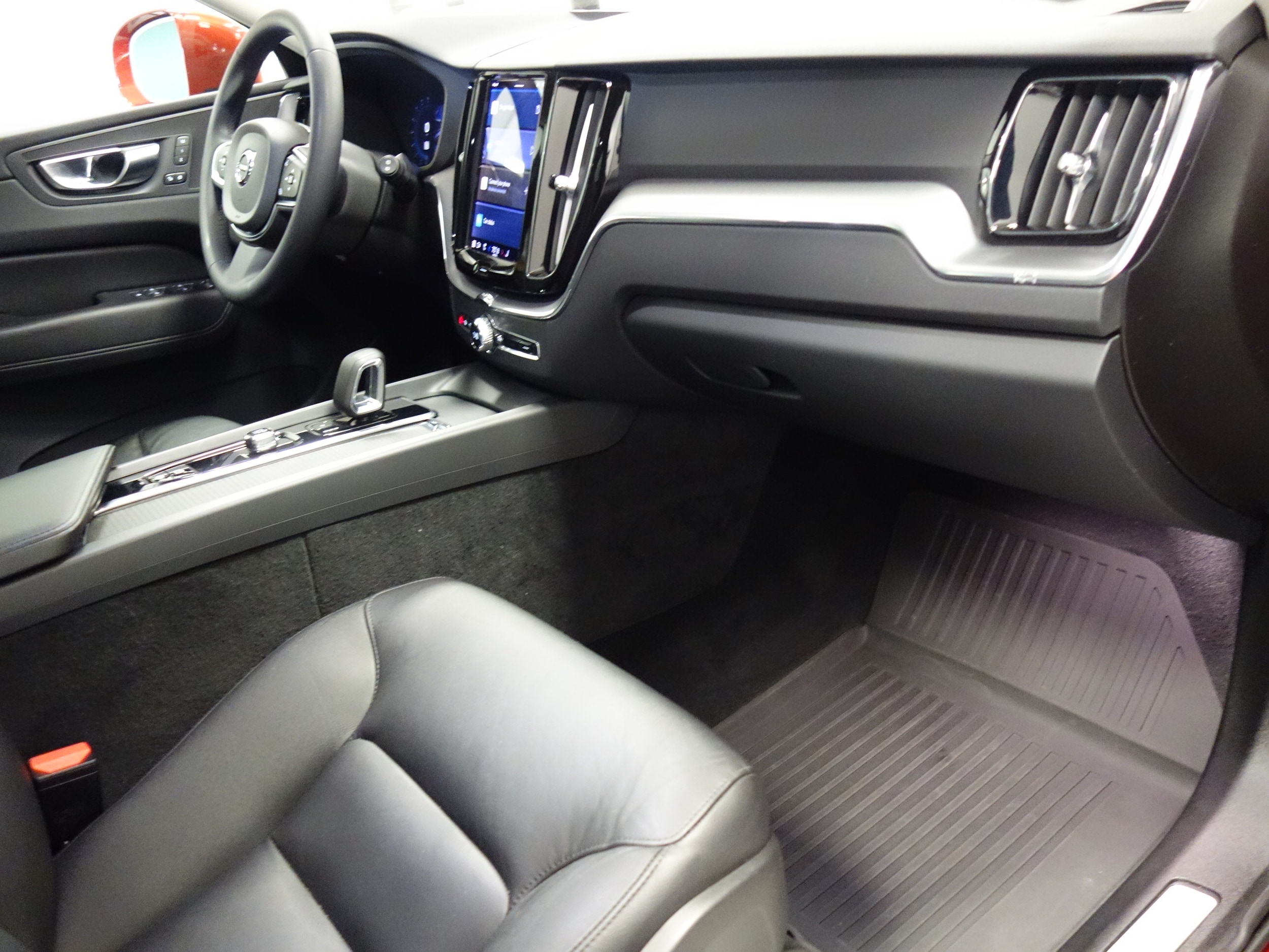 used 2023 Volvo XC60 car, priced at $42,500