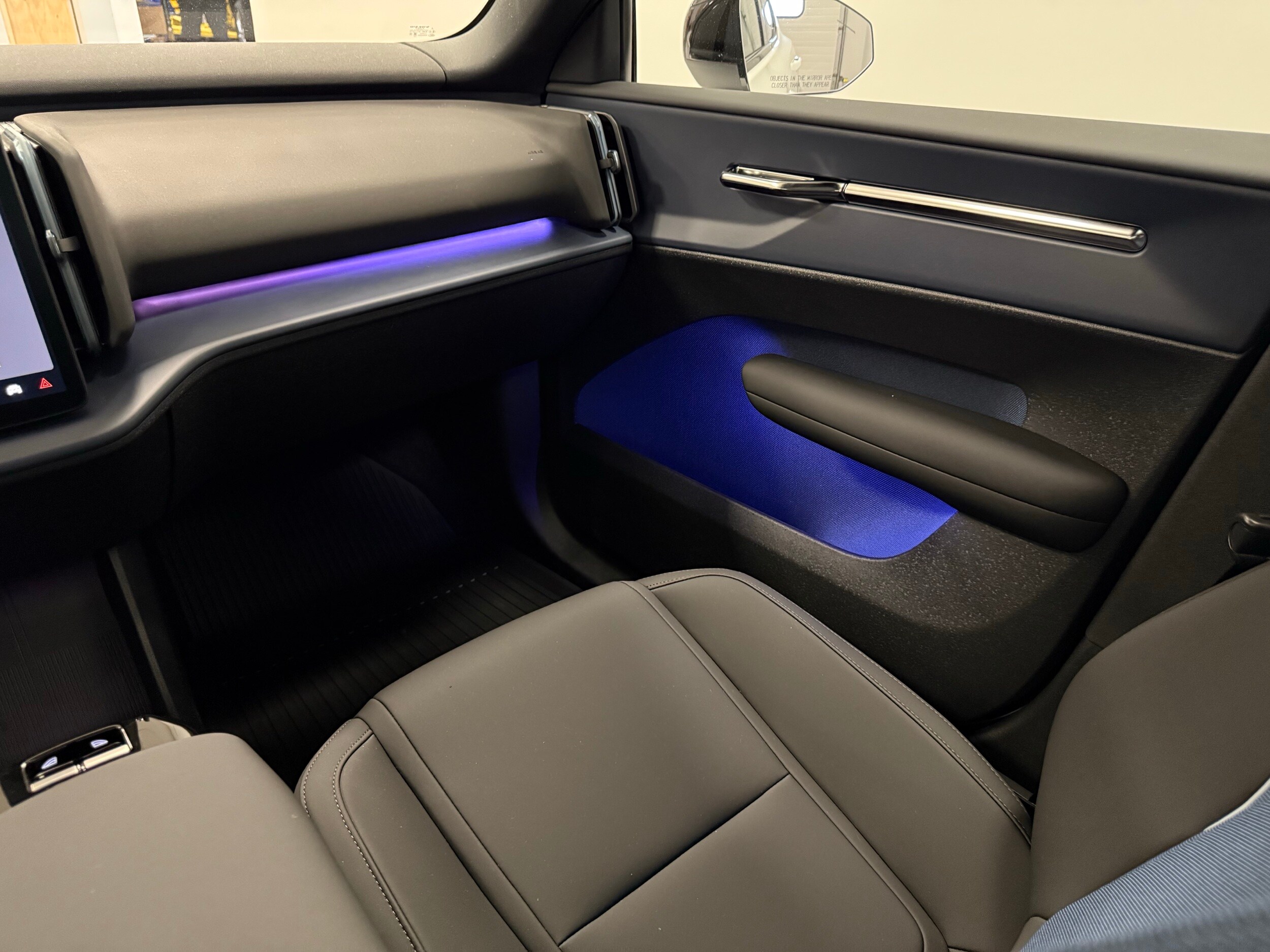 new 2025 Volvo EX30 car, priced at $47,625