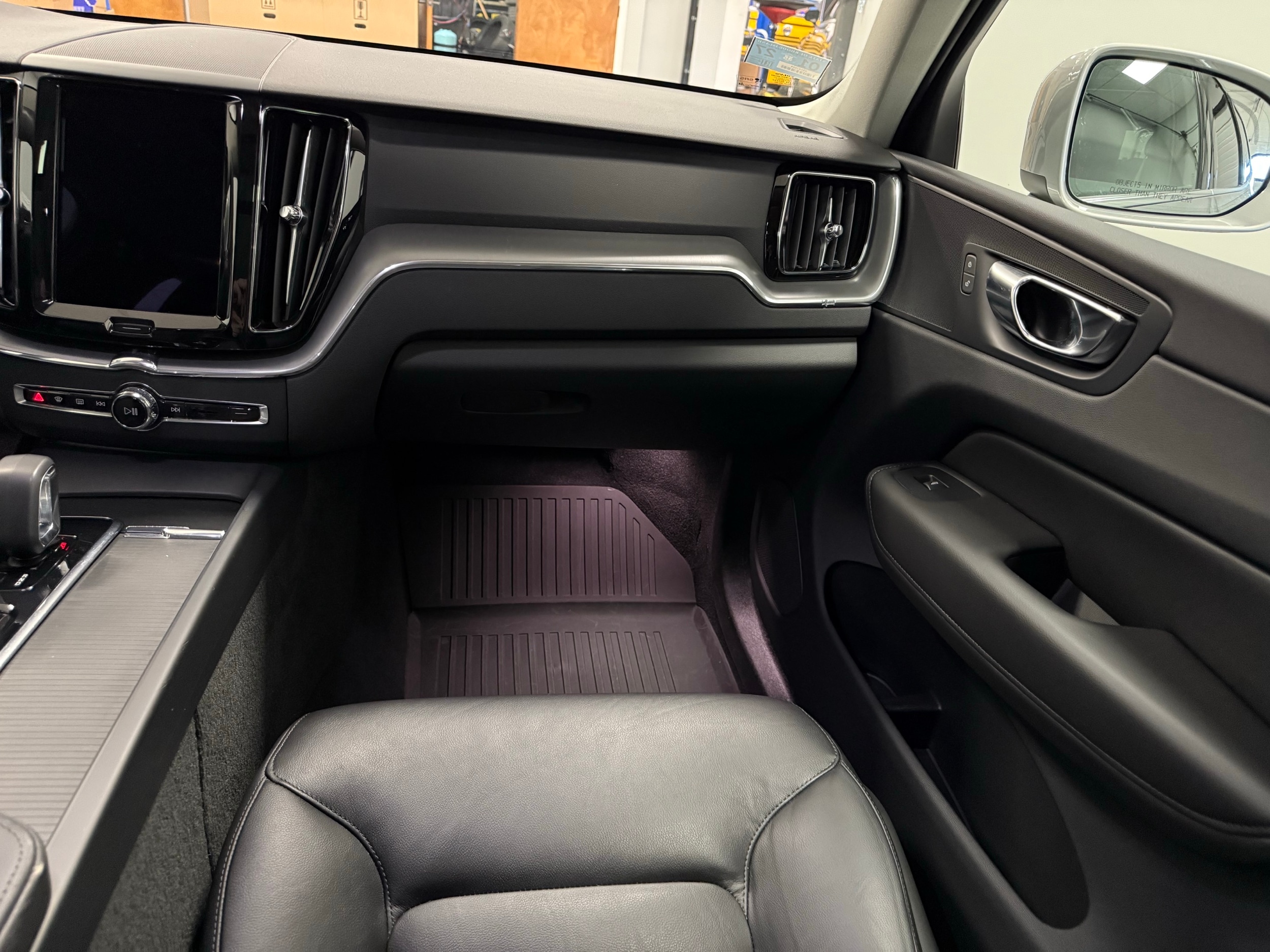 used 2023 Volvo XC60 car, priced at $37,500