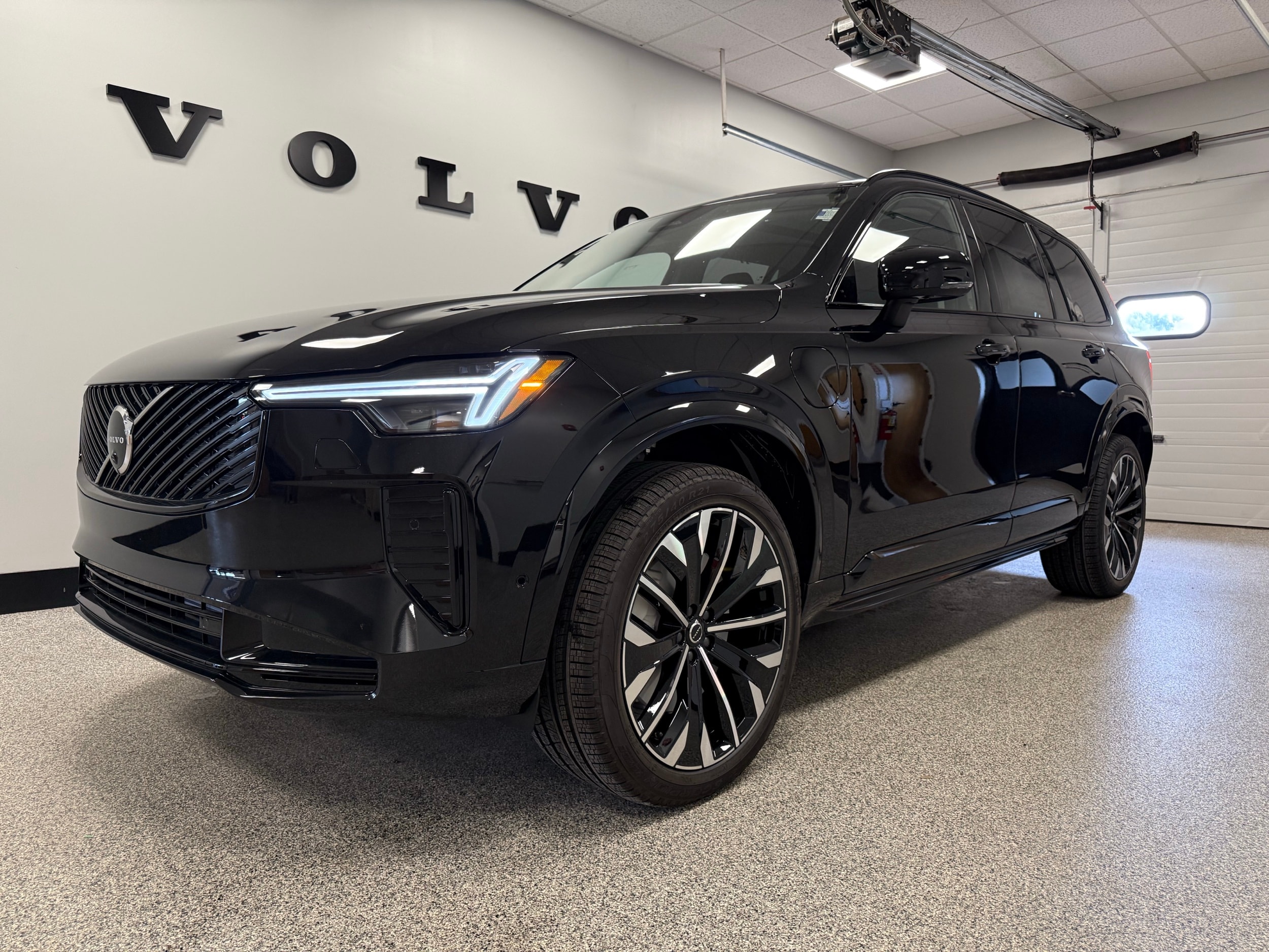 new 2026 Volvo XC90 plug-in hybrid car, priced at $87,075