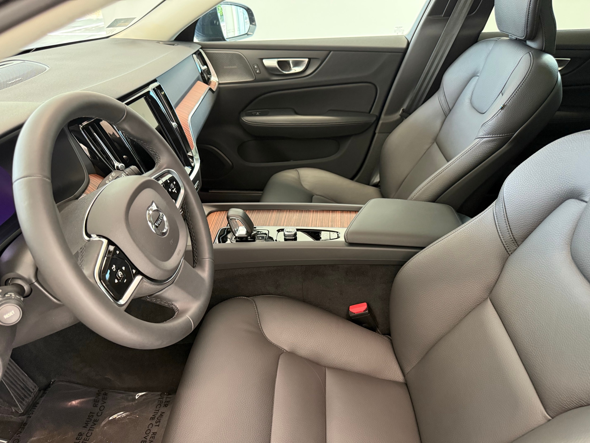 used 2024 Volvo V60 Cross Country car, priced at $49,500