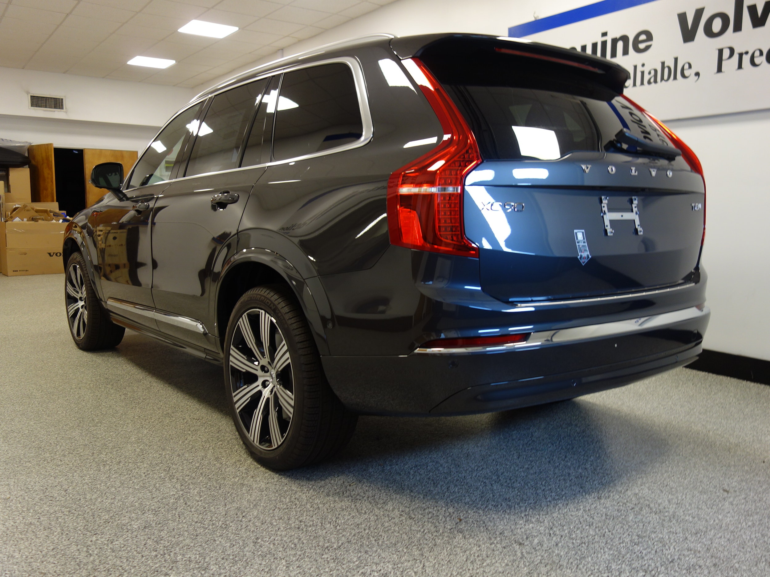 new 2025 Volvo XC90 plug-in hybrid car, priced at $78,950