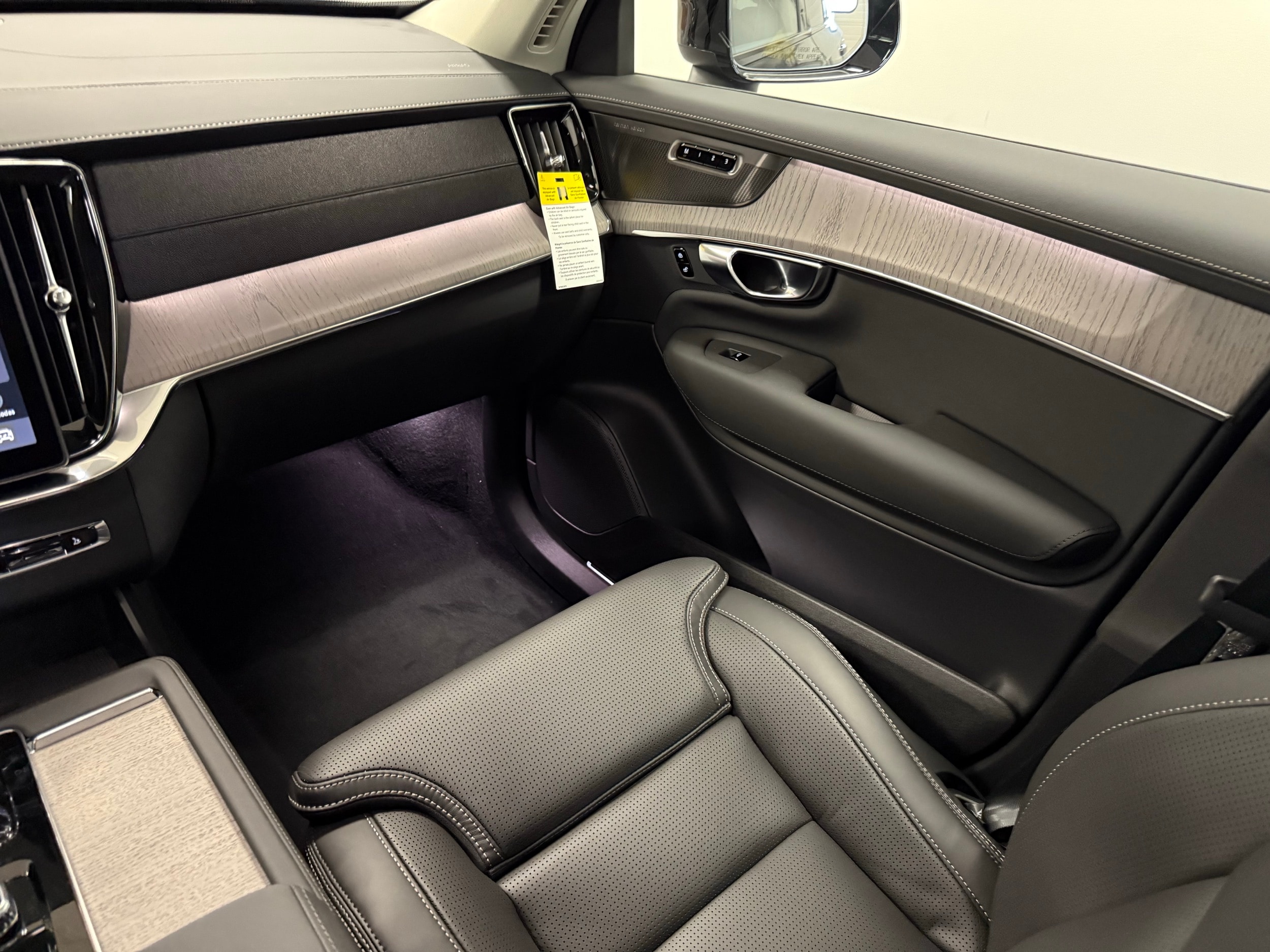 new 2026 Volvo XC90 plug-in hybrid car, priced at $87,075
