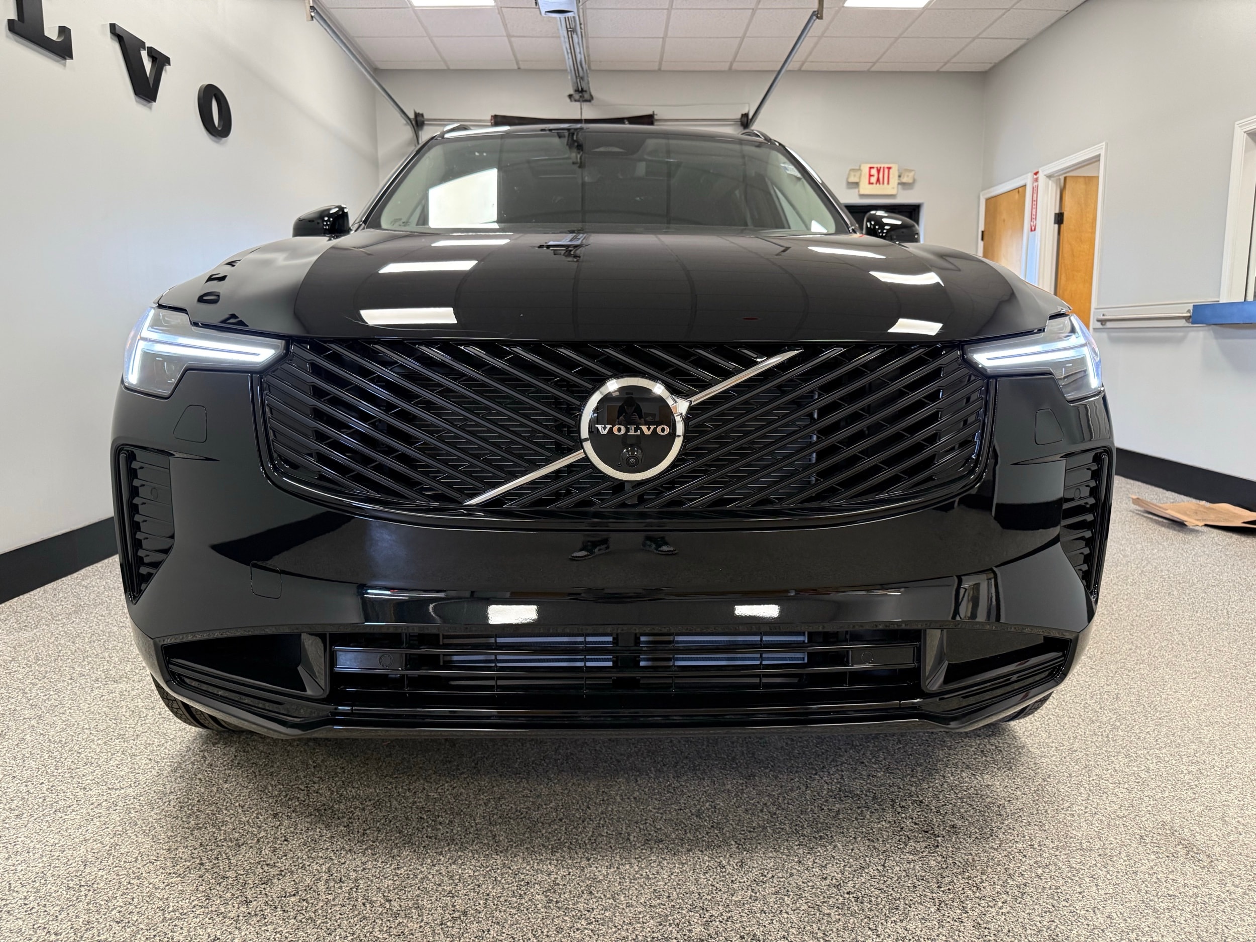 new 2026 Volvo XC90 plug-in hybrid car, priced at $87,075
