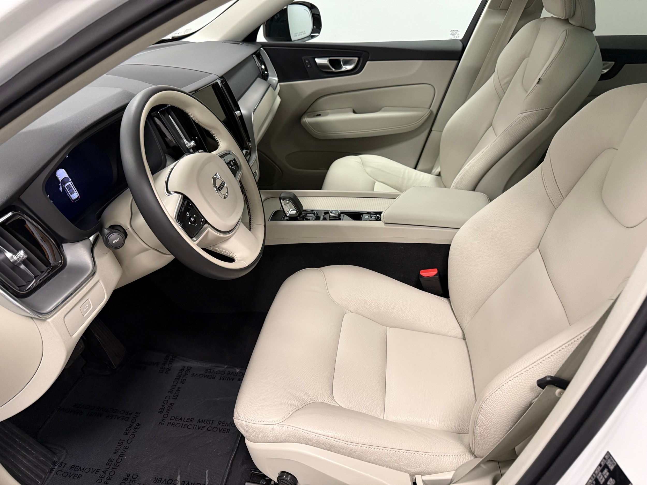 used 2024 Volvo XC60 car, priced at $43,500