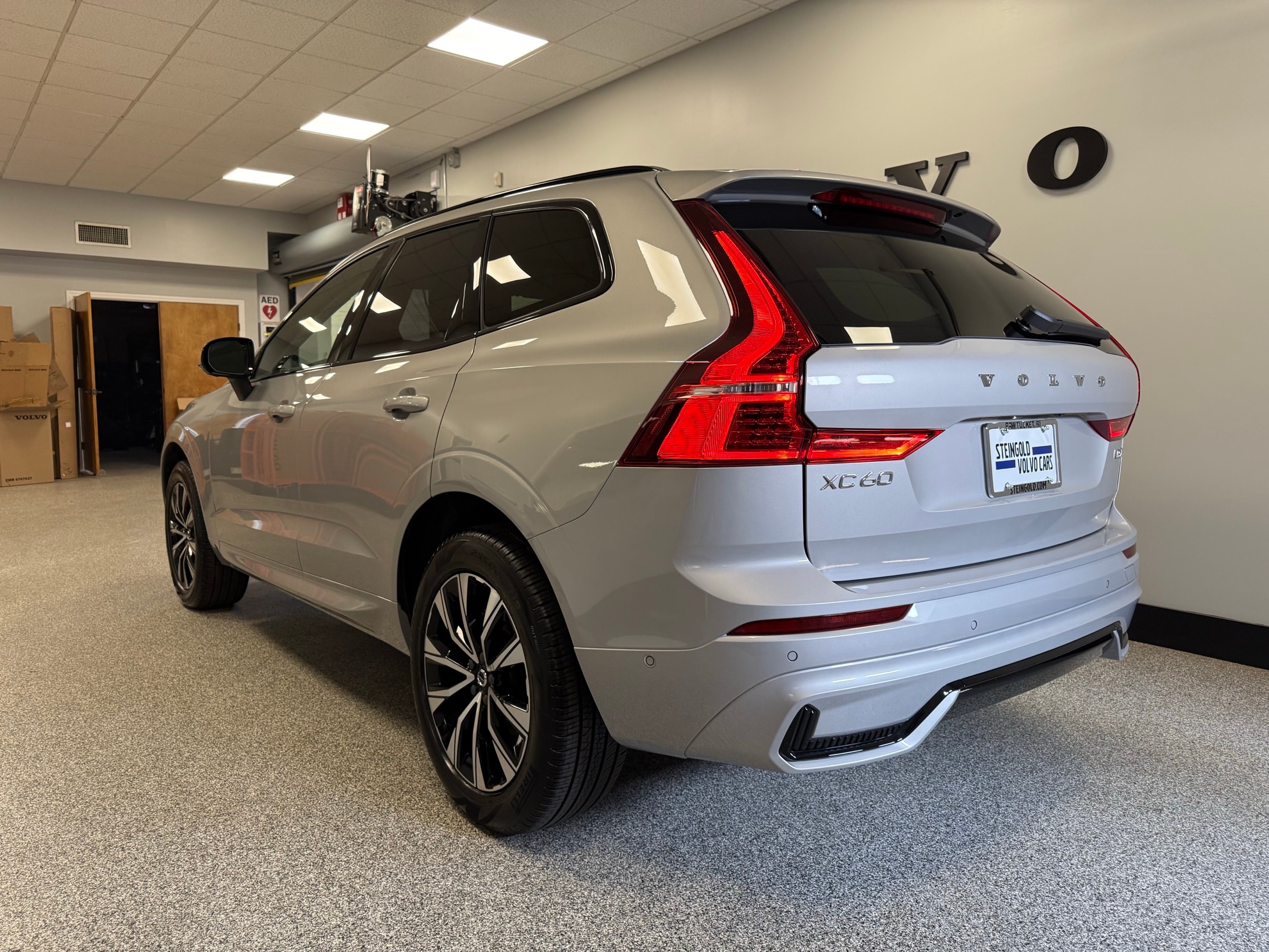 used 2025 Volvo XC60 car, priced at $46,600