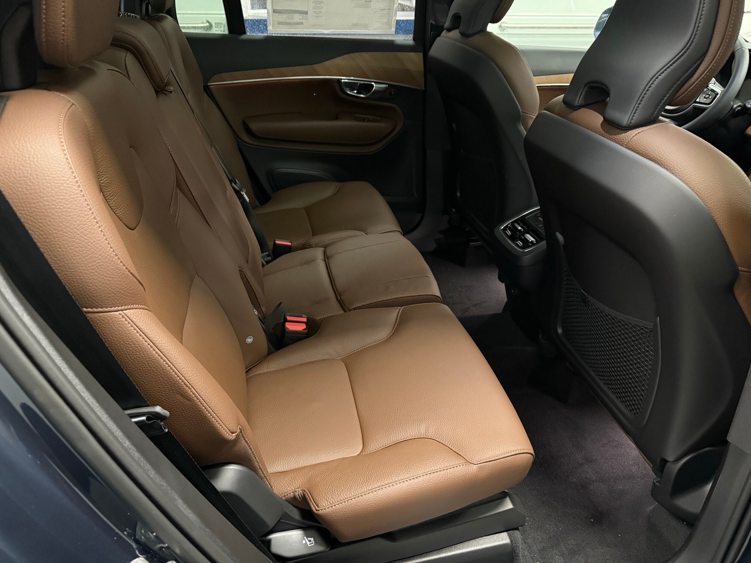 new 2025 Volvo XC90 car, priced at $69,450