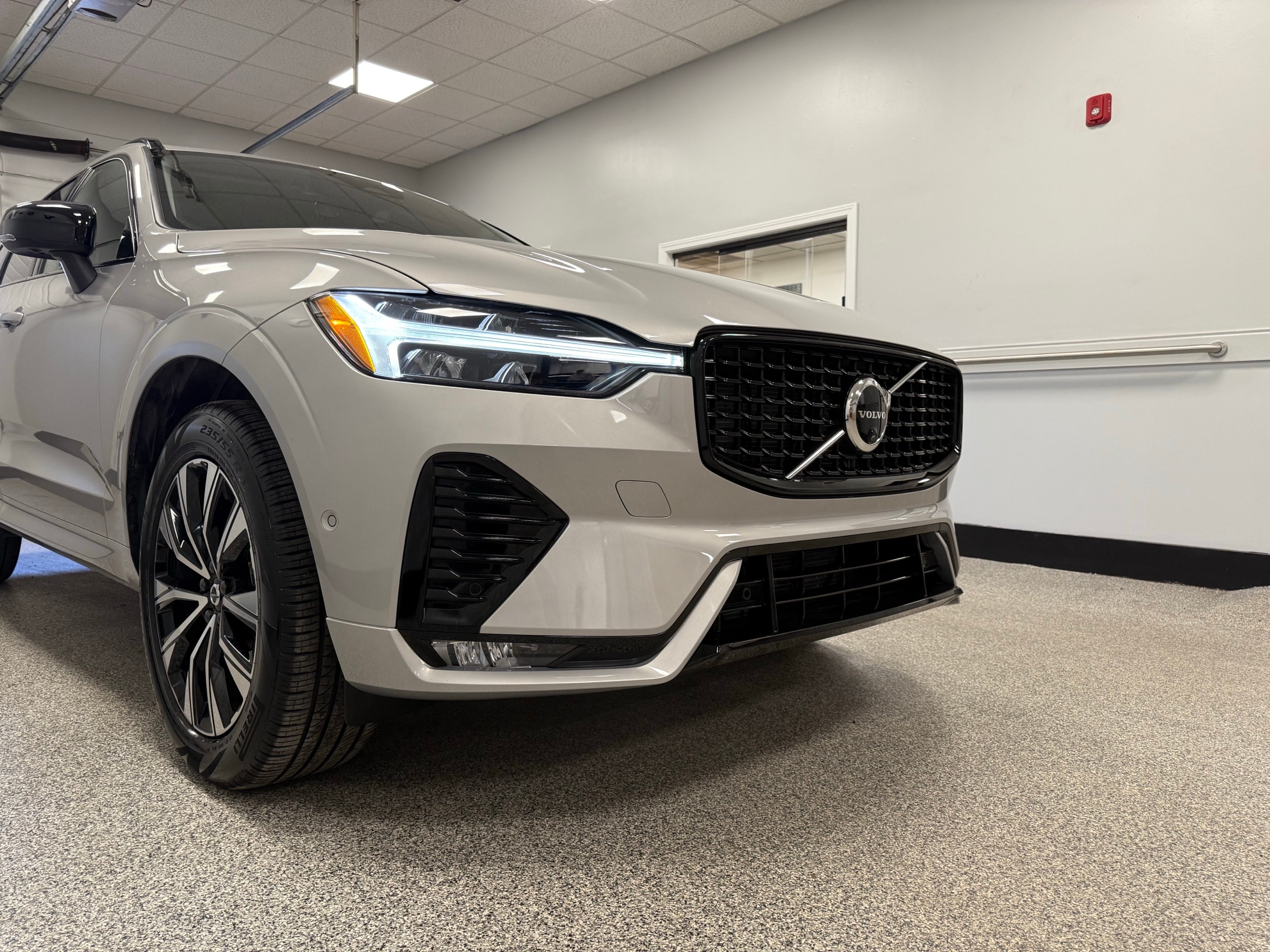 used 2025 Volvo XC60 car, priced at $47,500