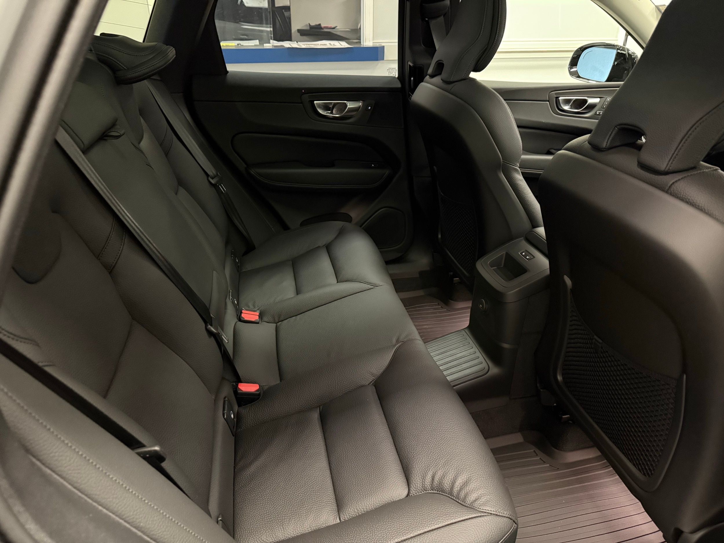 new 2025 Volvo XC60 plug-in hybrid car, priced at $66,260