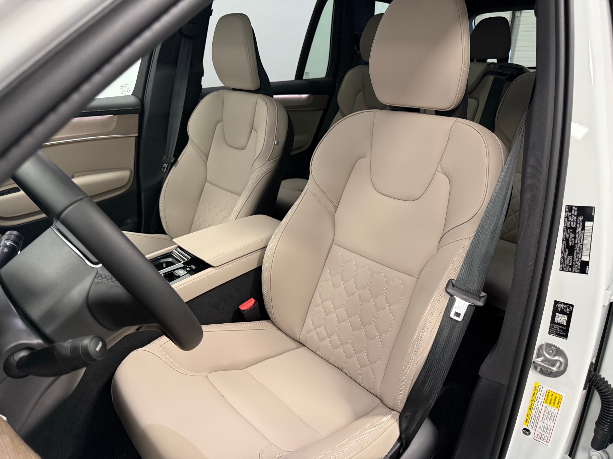 new 2026 Volvo XC90 car, priced at $71,825
