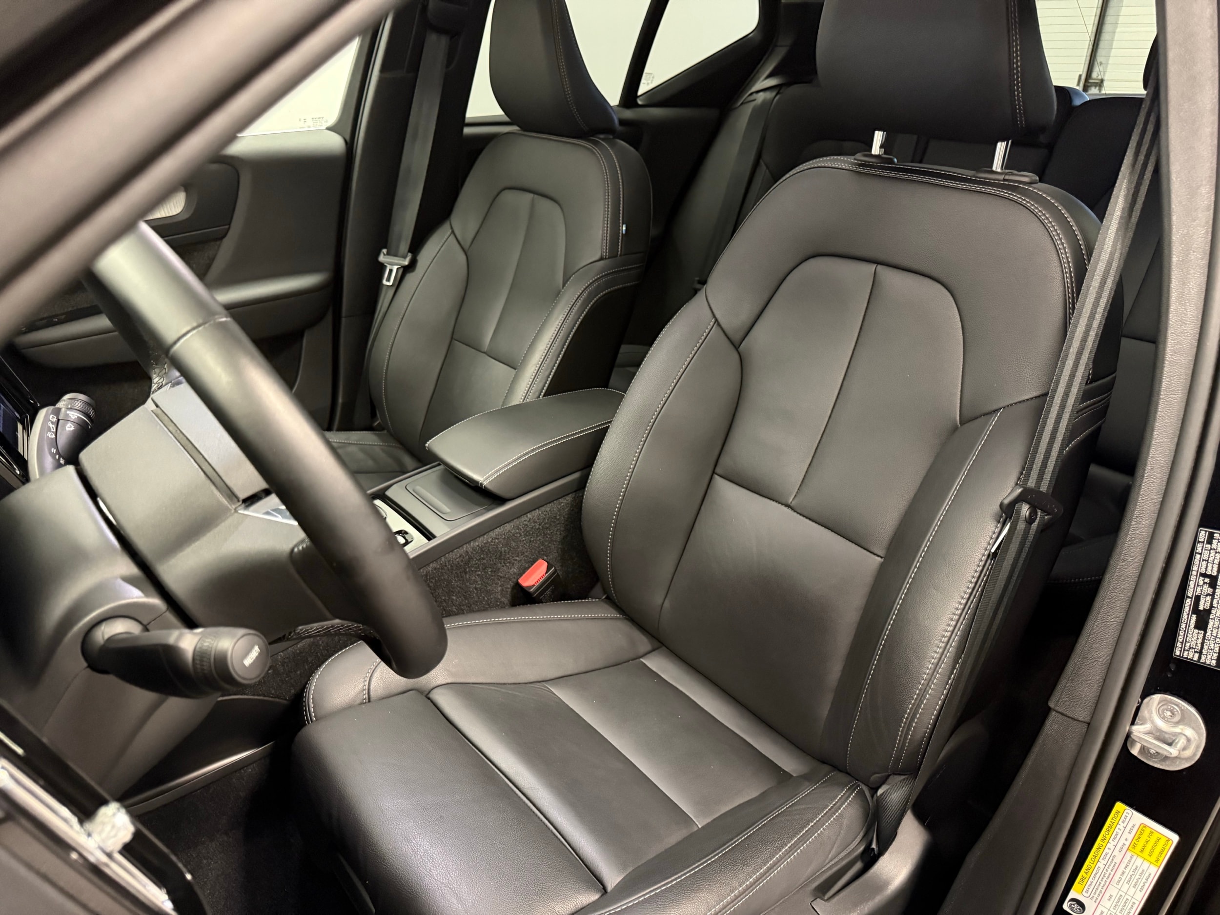used 2025 Volvo XC40 car, priced at $40,100