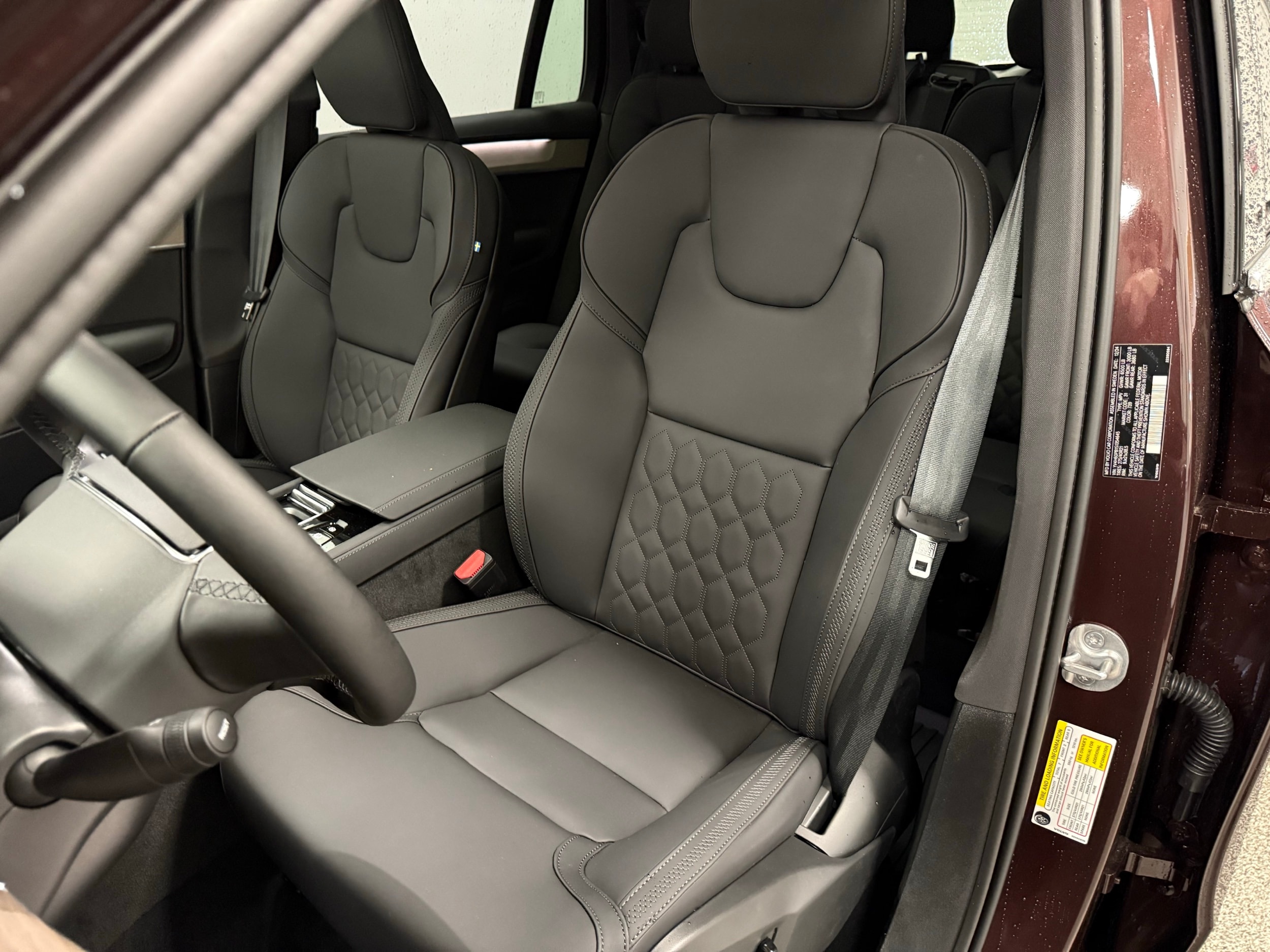 new 2025 Volvo XC90 plug-in hybrid car, priced at $79,195