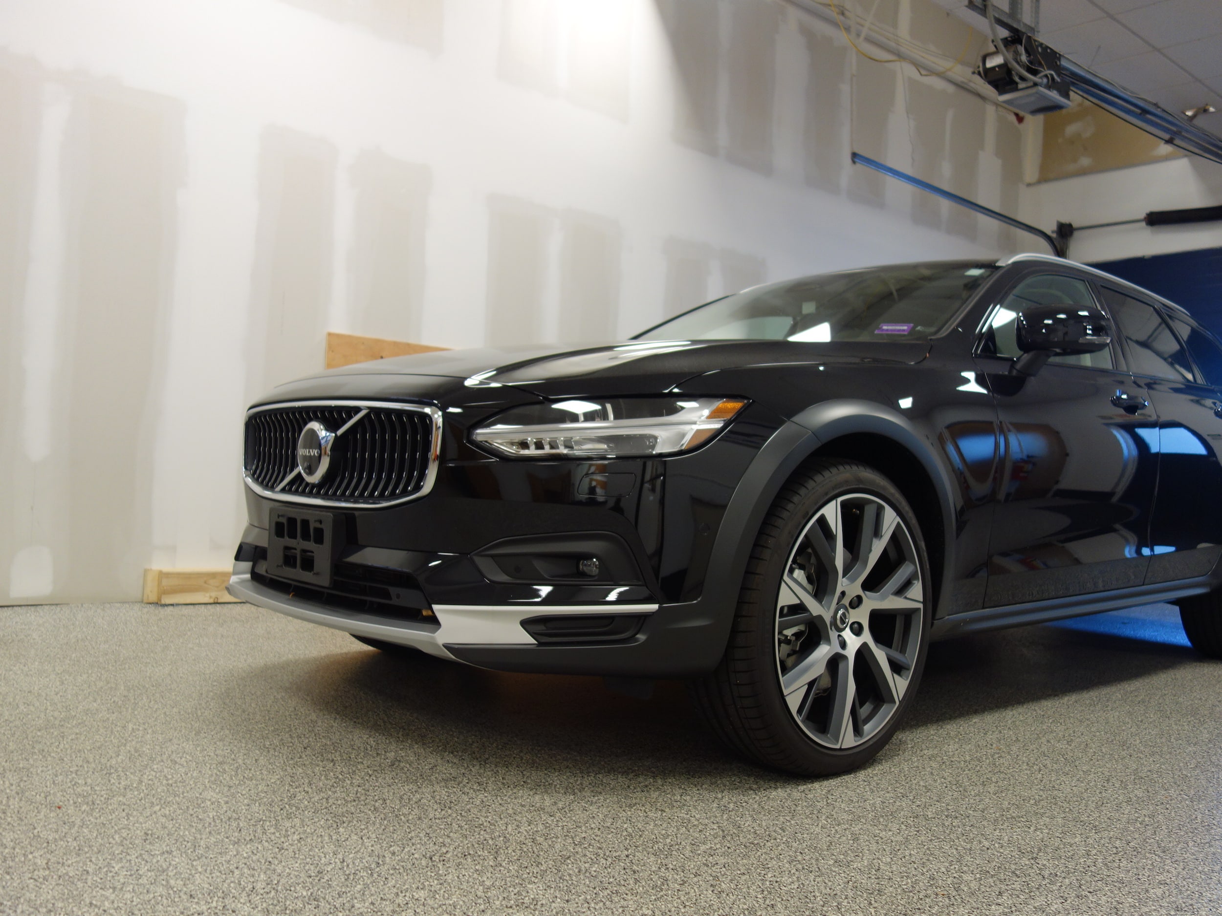 new 2025 Volvo V90 Cross Country car, priced at $73,125