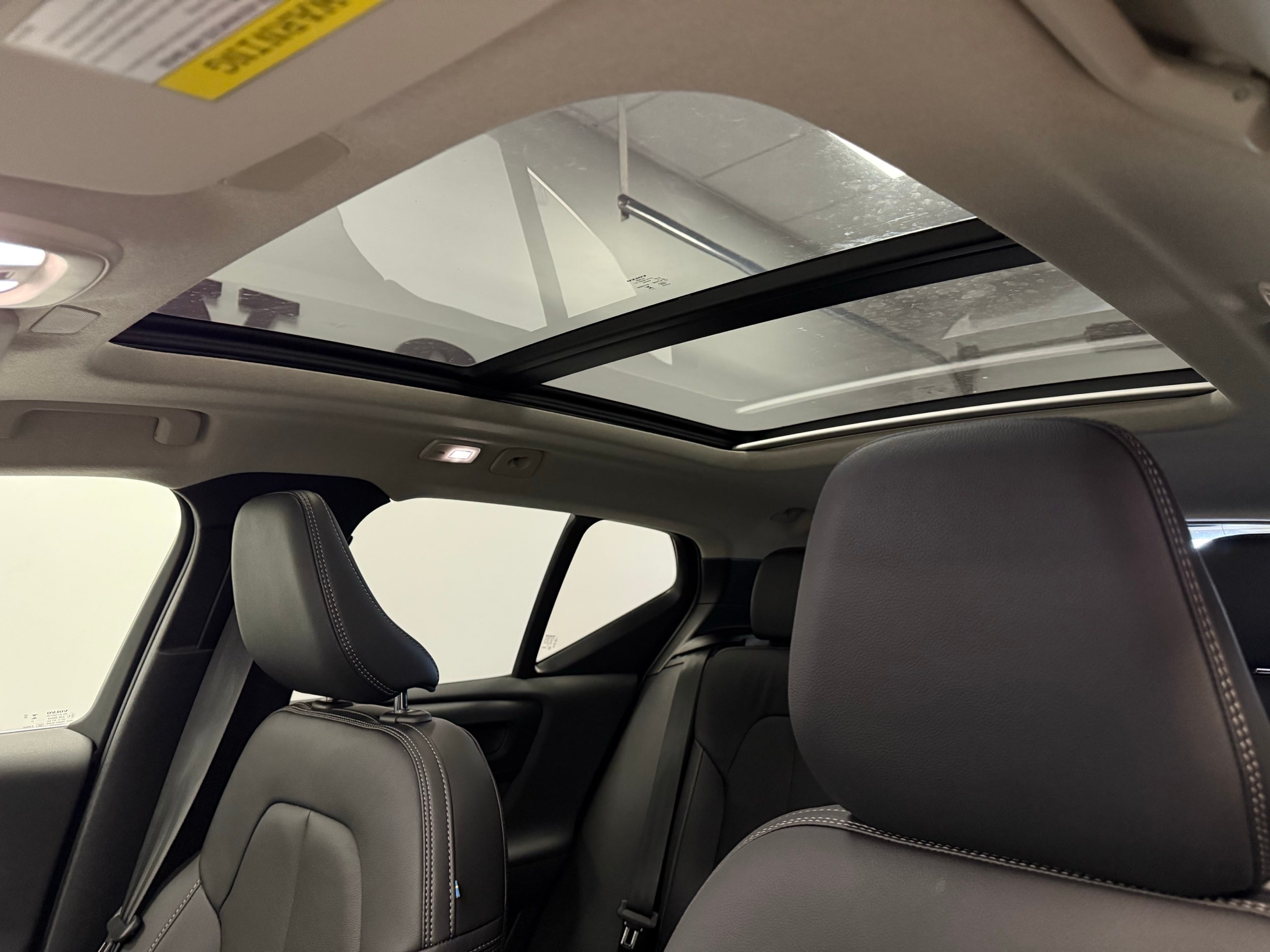 new 2025 Volvo XC40 car, priced at $46,035