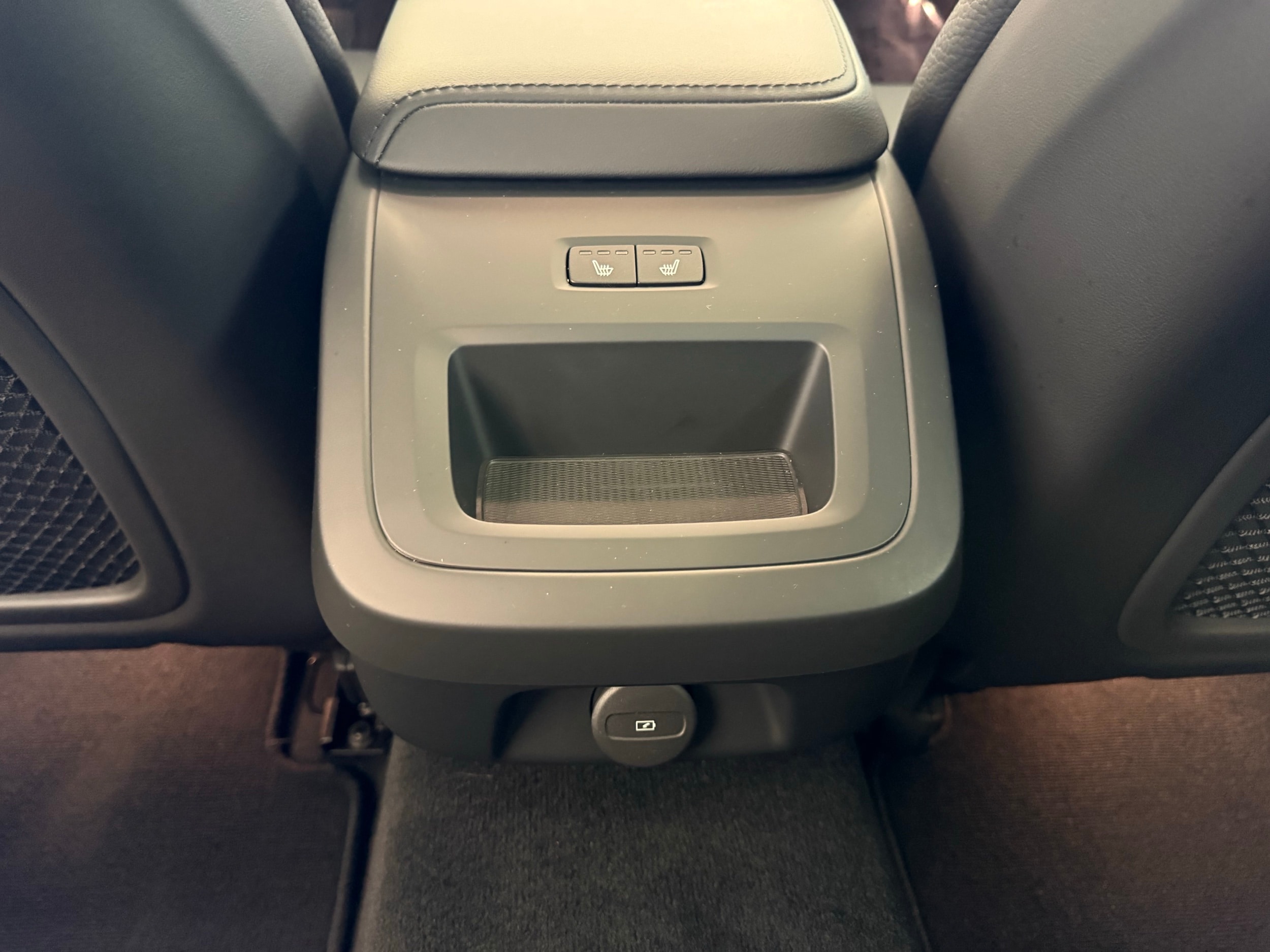 used 2024 Volvo V60 Cross Country car, priced at $49,500