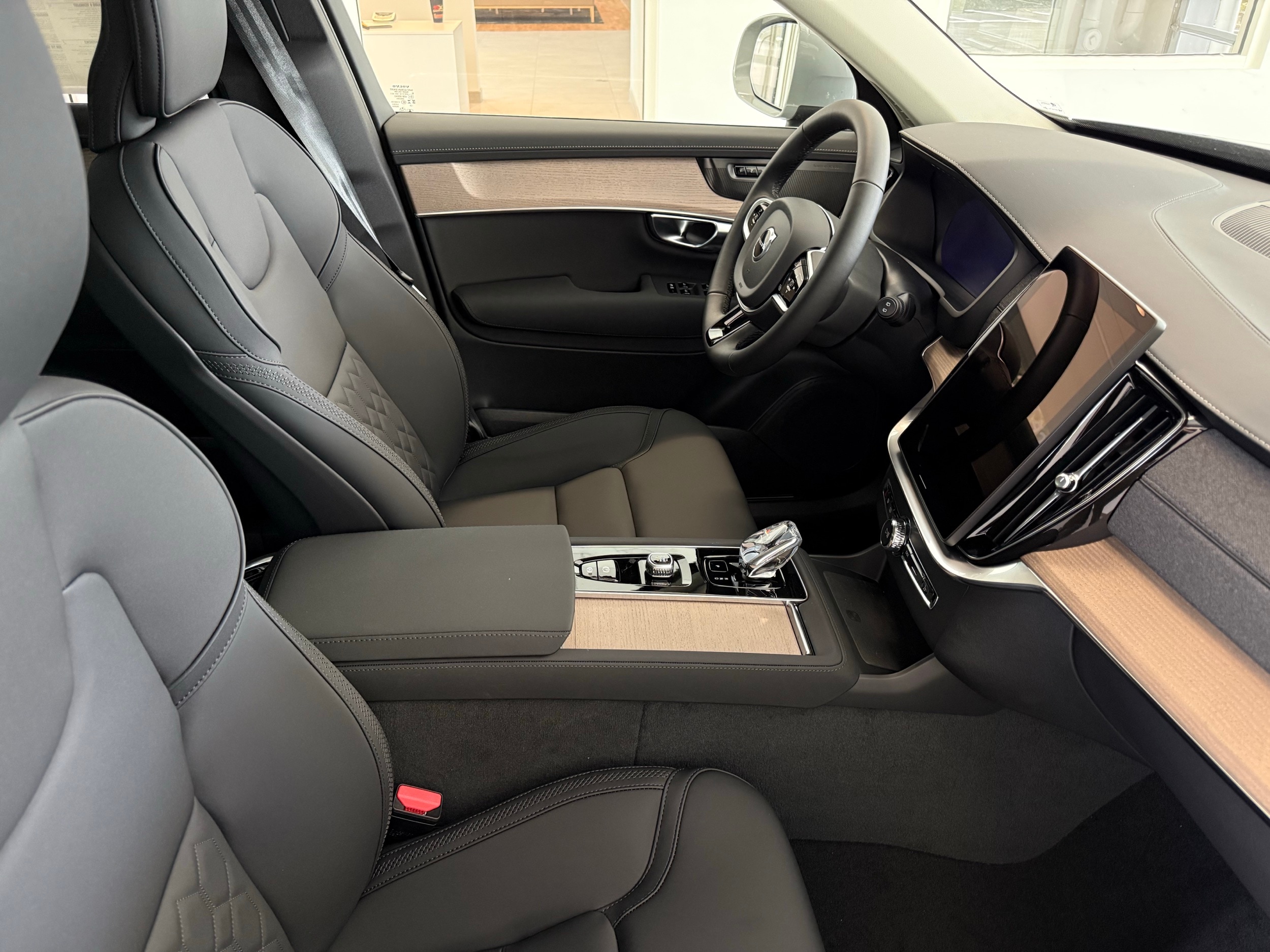 new 2026 Volvo XC90 car, priced at $71,825