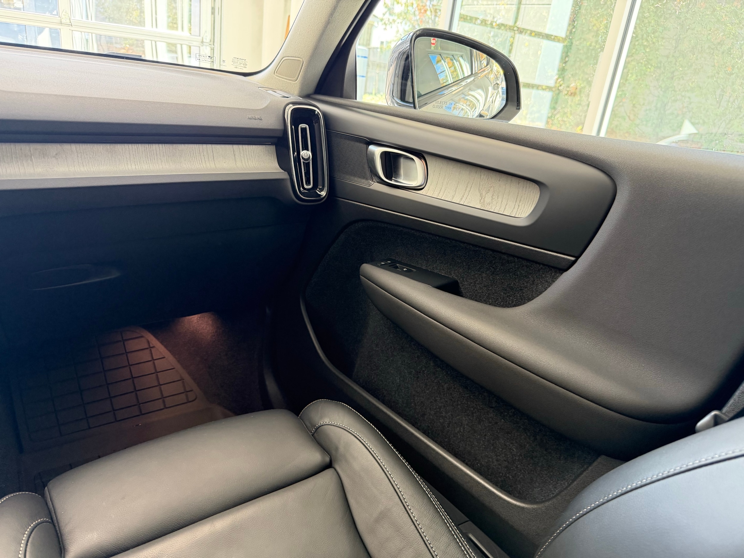 used 2023 Volvo XC40 car, priced at $30,500