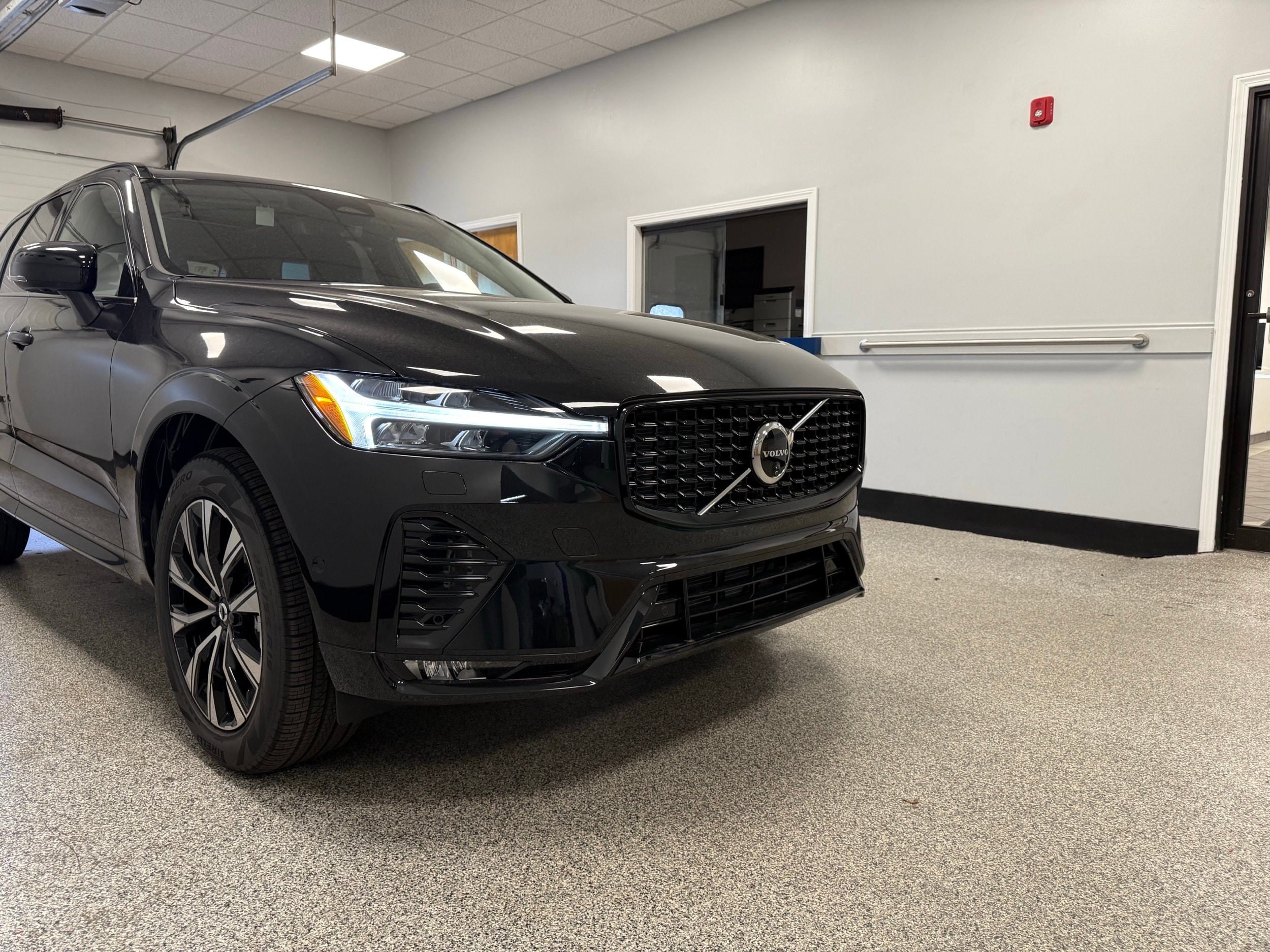 new 2025 Volvo XC60 car, priced at $55,920