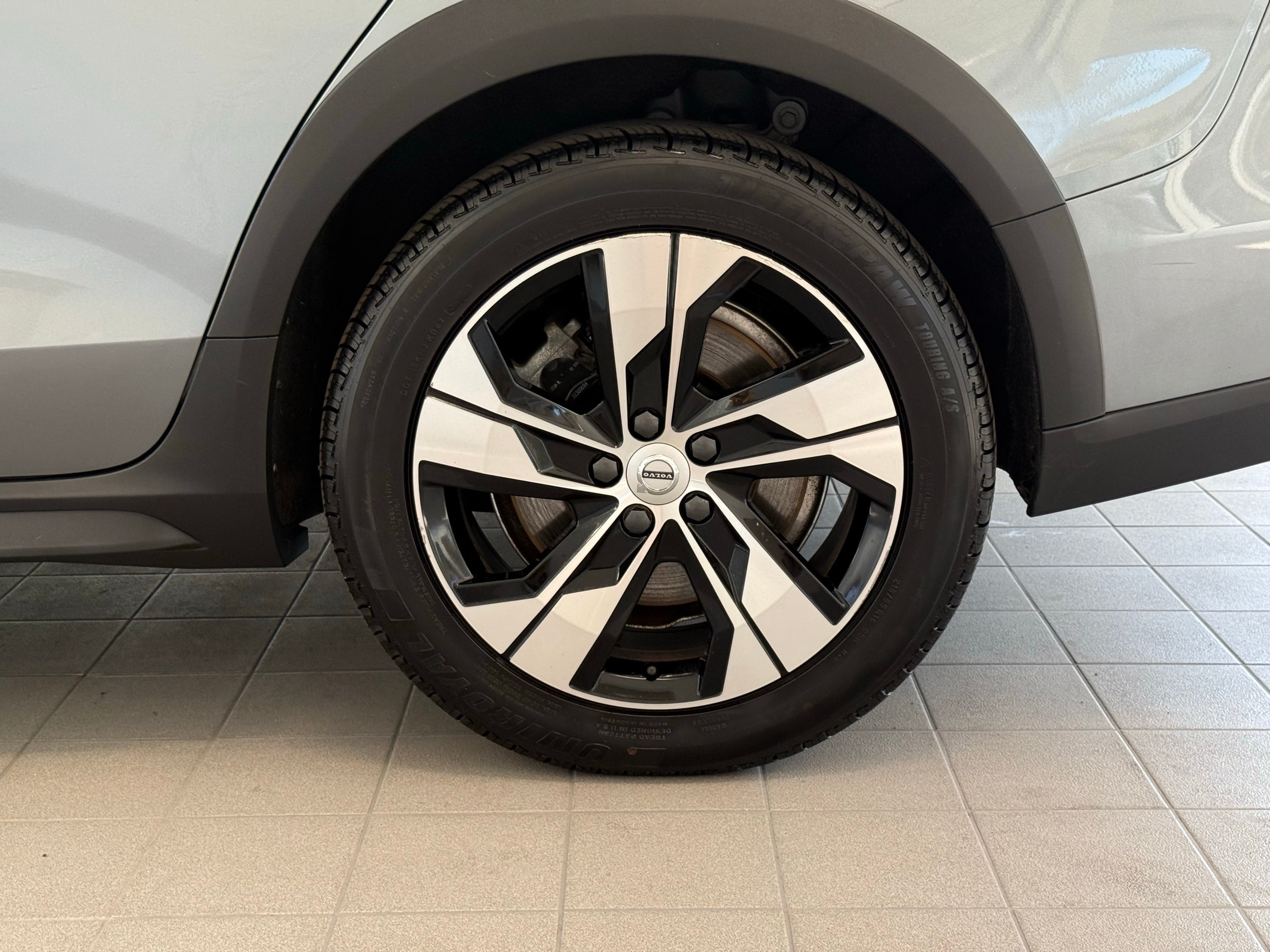 used 2020 Volvo V60 Cross Country car, priced at $31,500