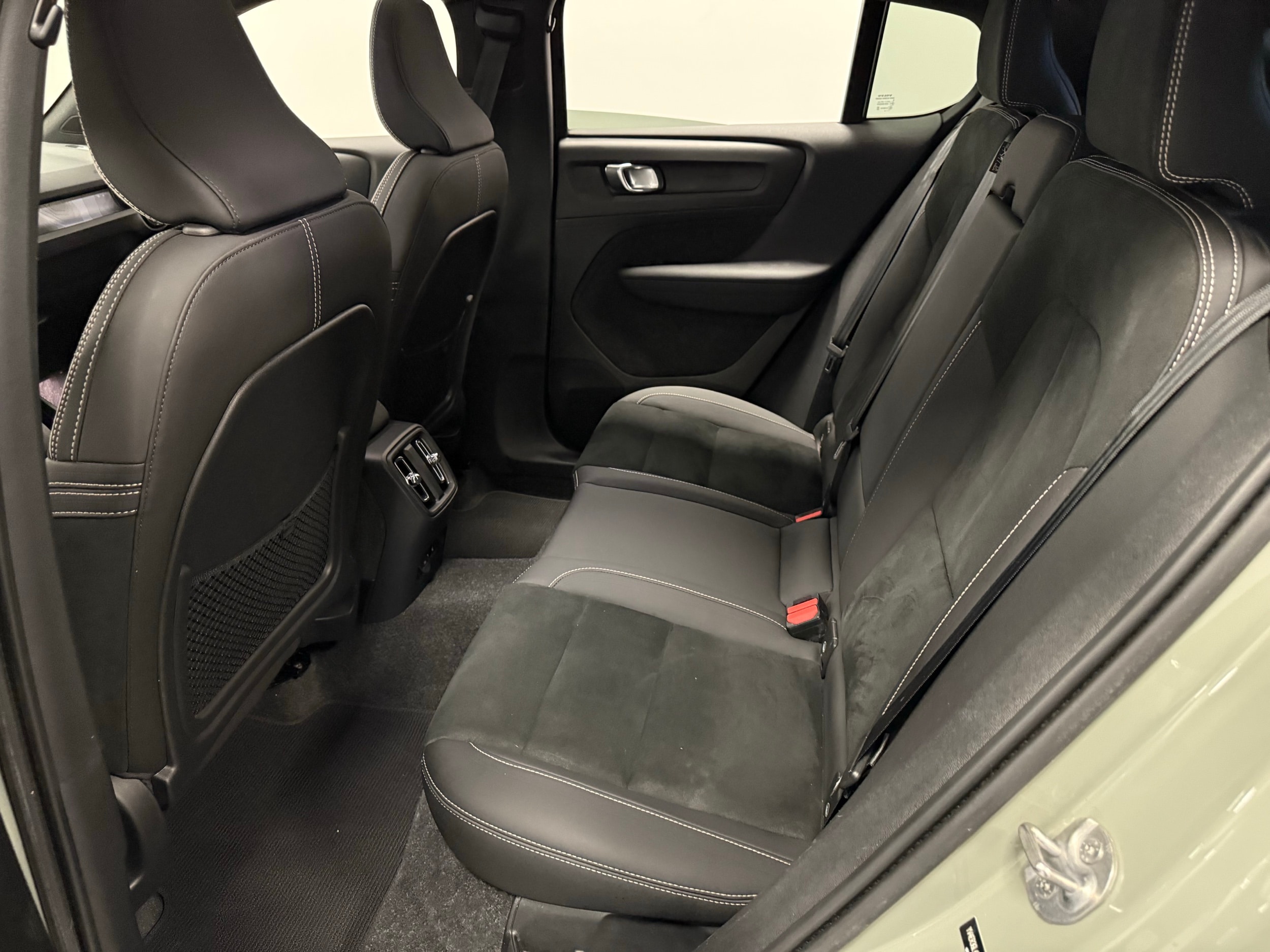 used 2024 Volvo C40 Recharge Pure Electric car, priced at $39,500