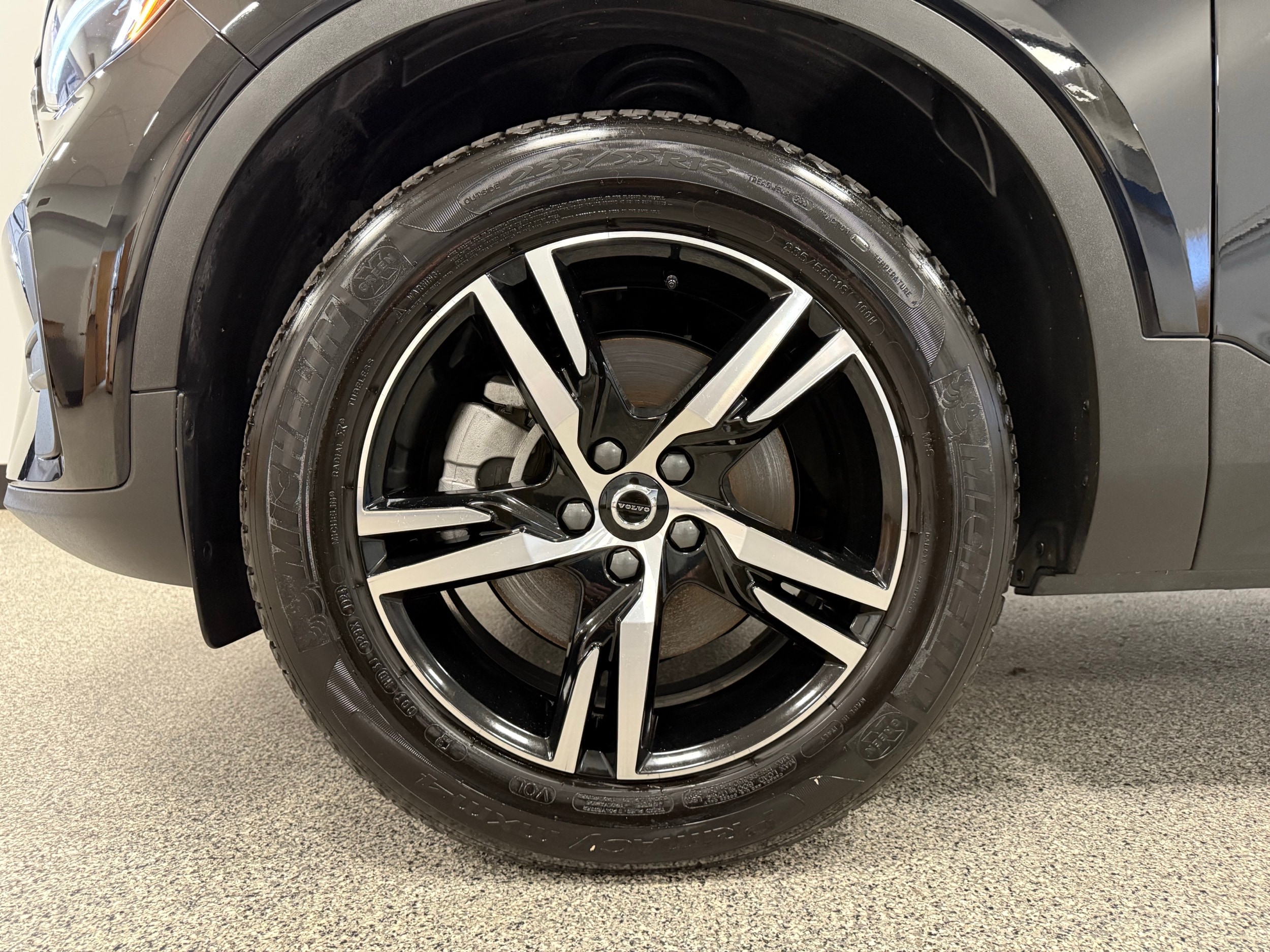used 2025 Volvo XC40 car, priced at $39,500