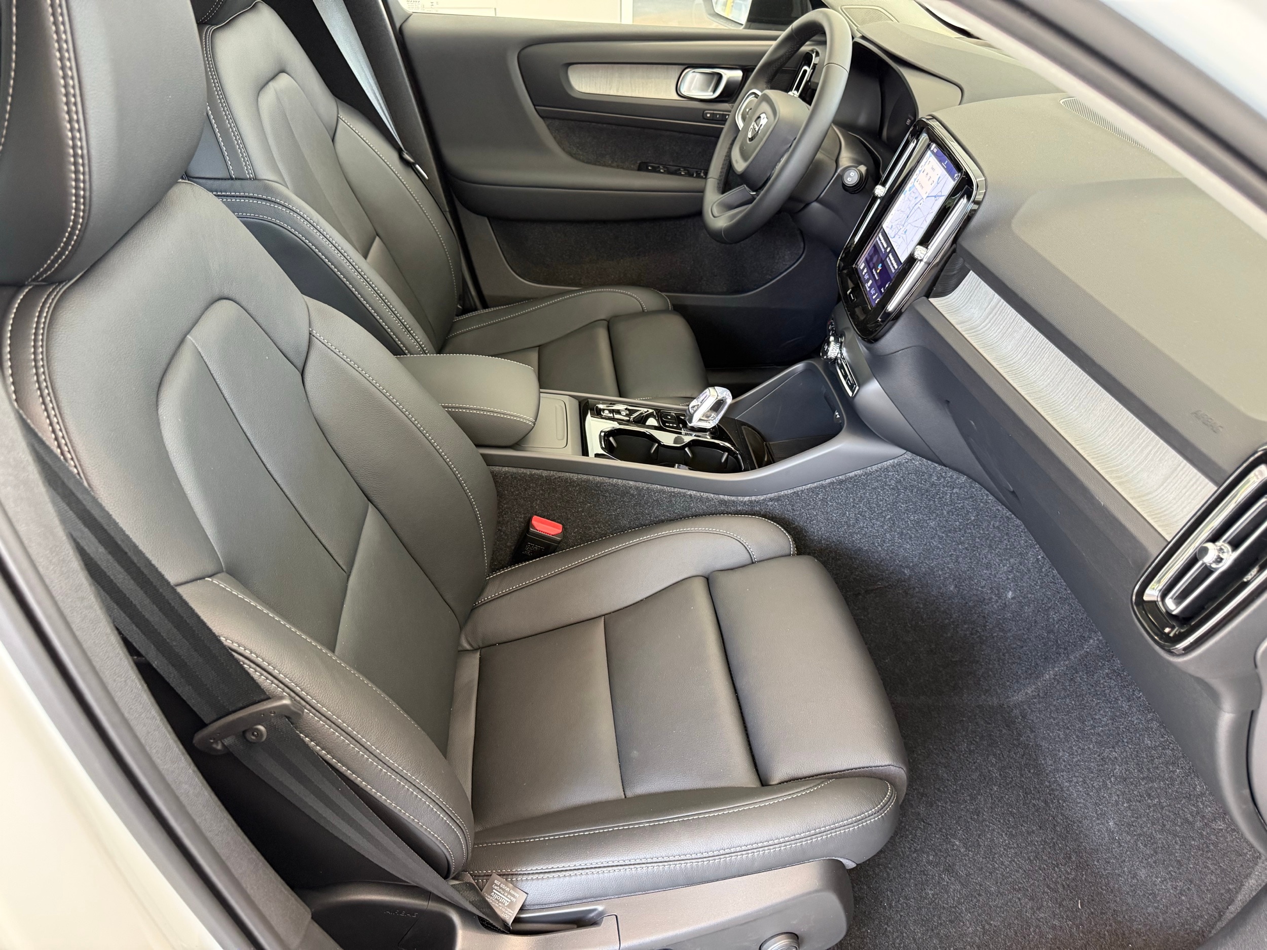 new 2026 Volvo XC40 car, priced at $50,150