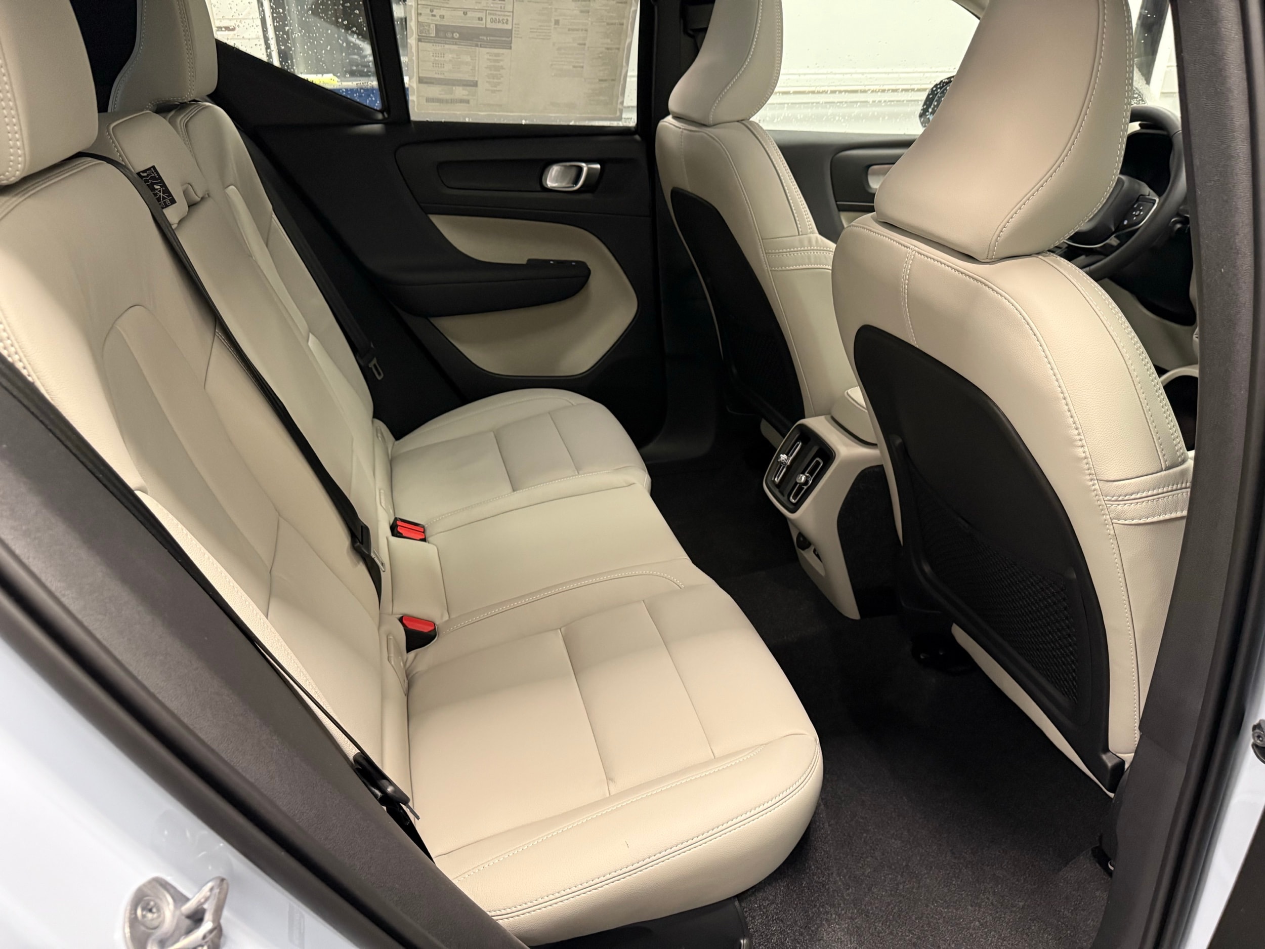 new 2025 Volvo XC40 car, priced at $48,335