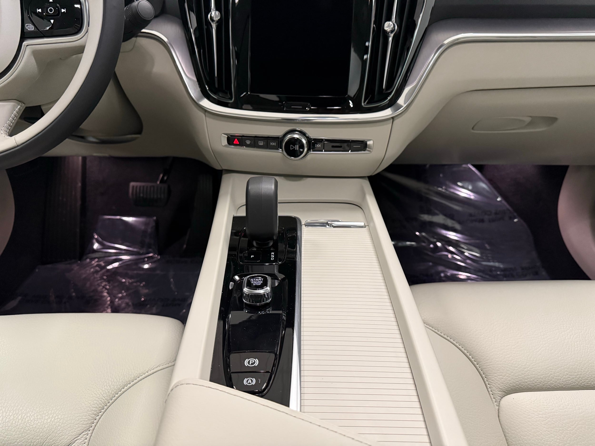 used 2024 Volvo S60 car, priced at $35,200