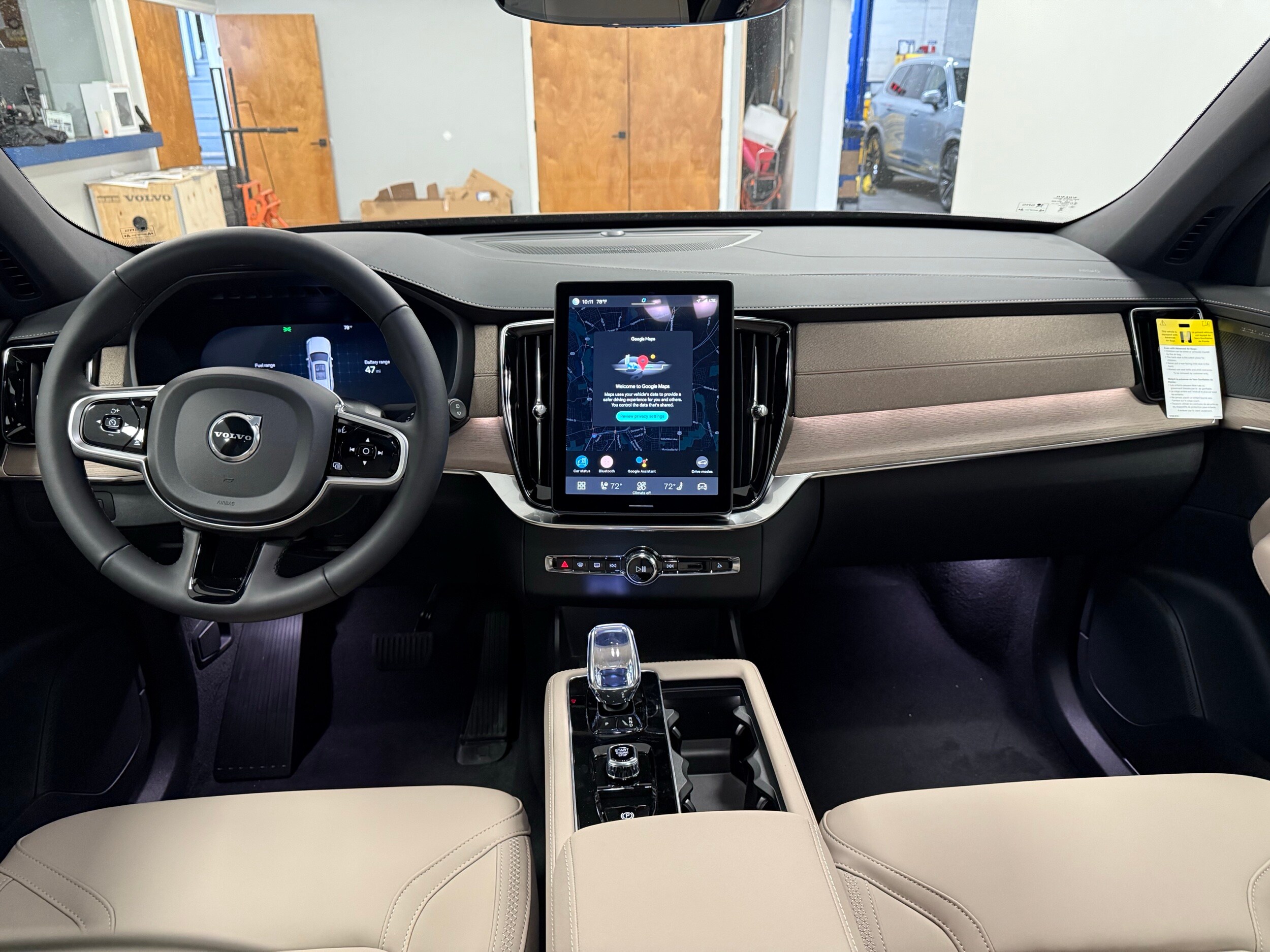 new 2025 Volvo XC90 plug-in hybrid car, priced at $77,895