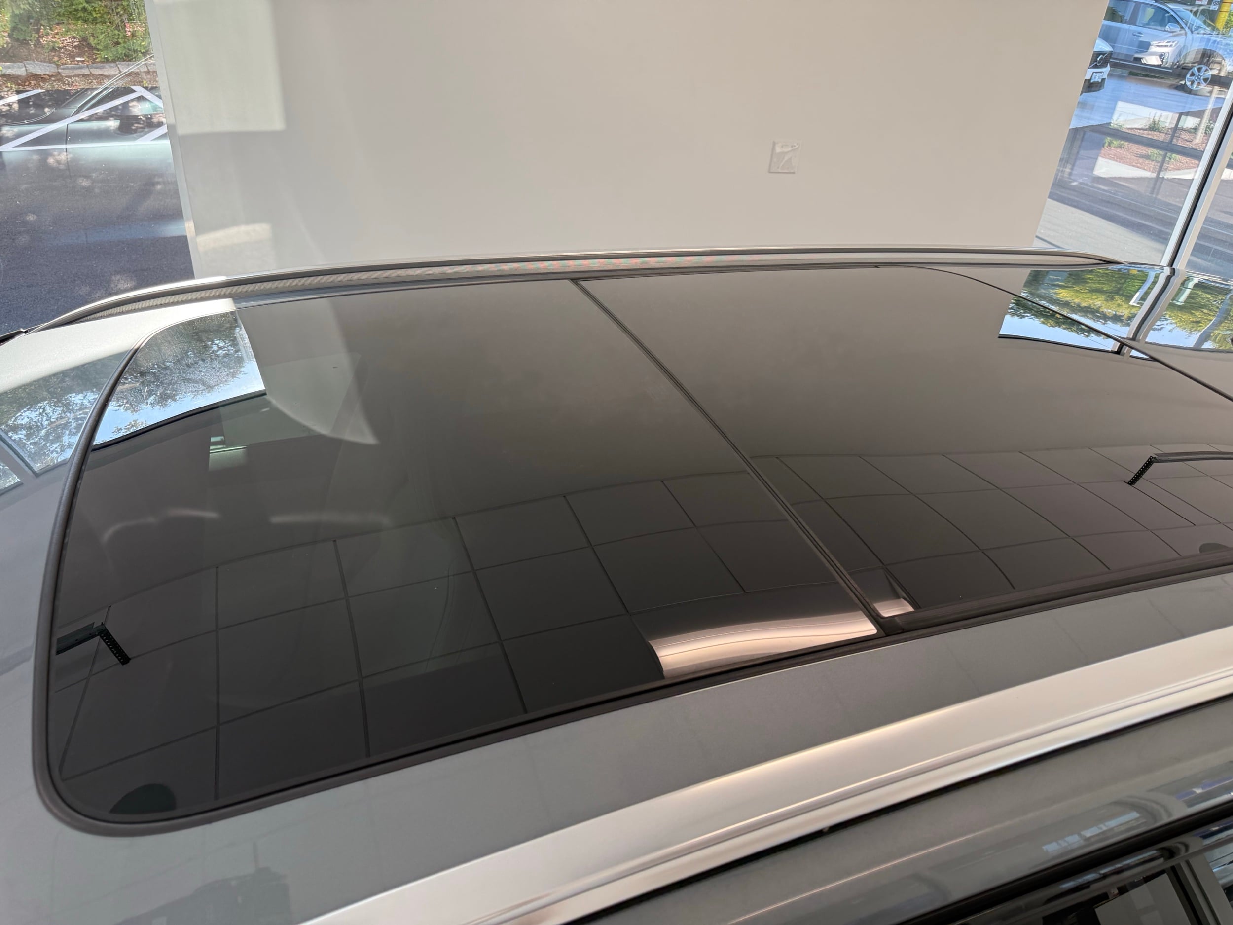used 2020 Volvo V60 Cross Country car, priced at $31,500