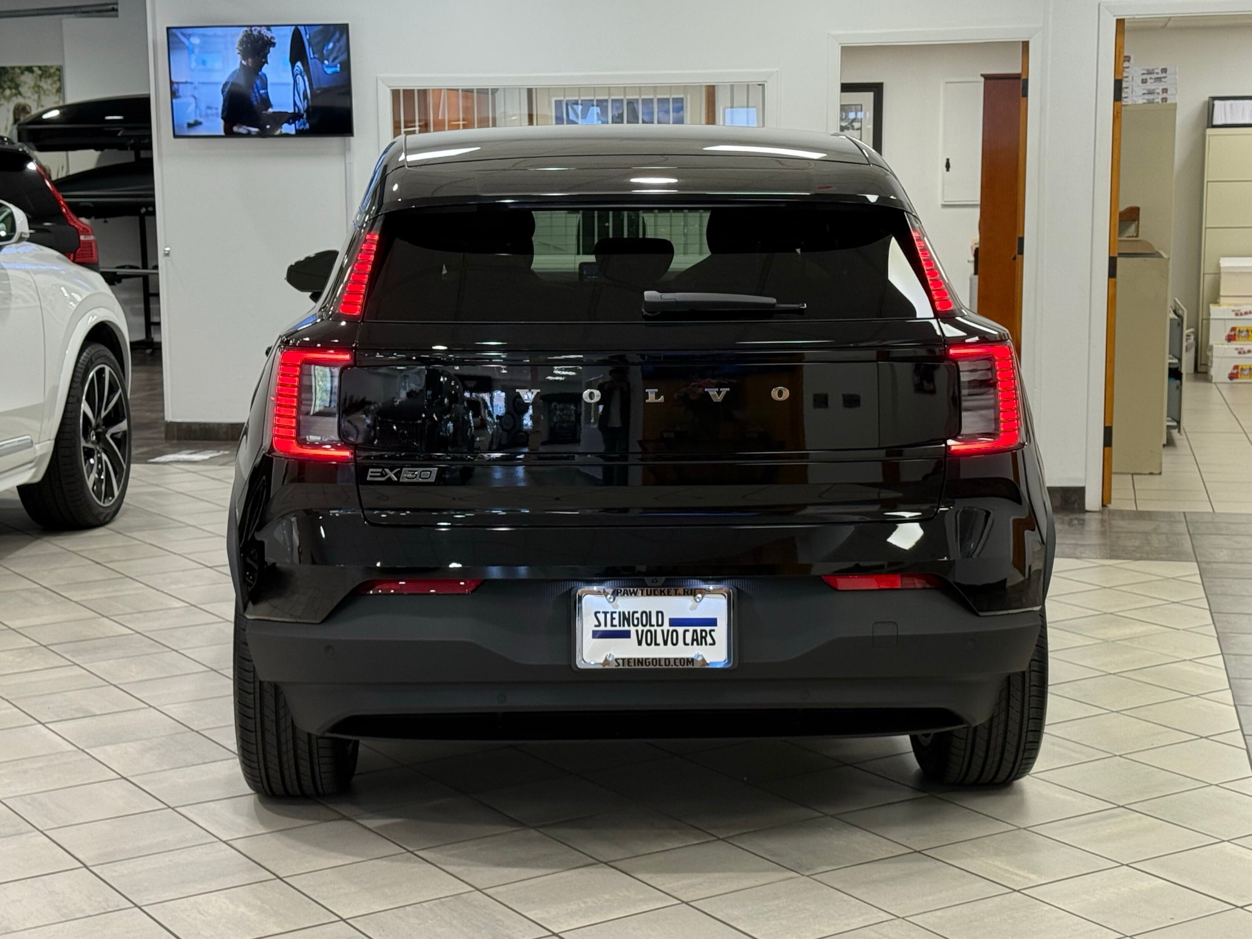 new 2025 Volvo EX30 car, priced at $47,395