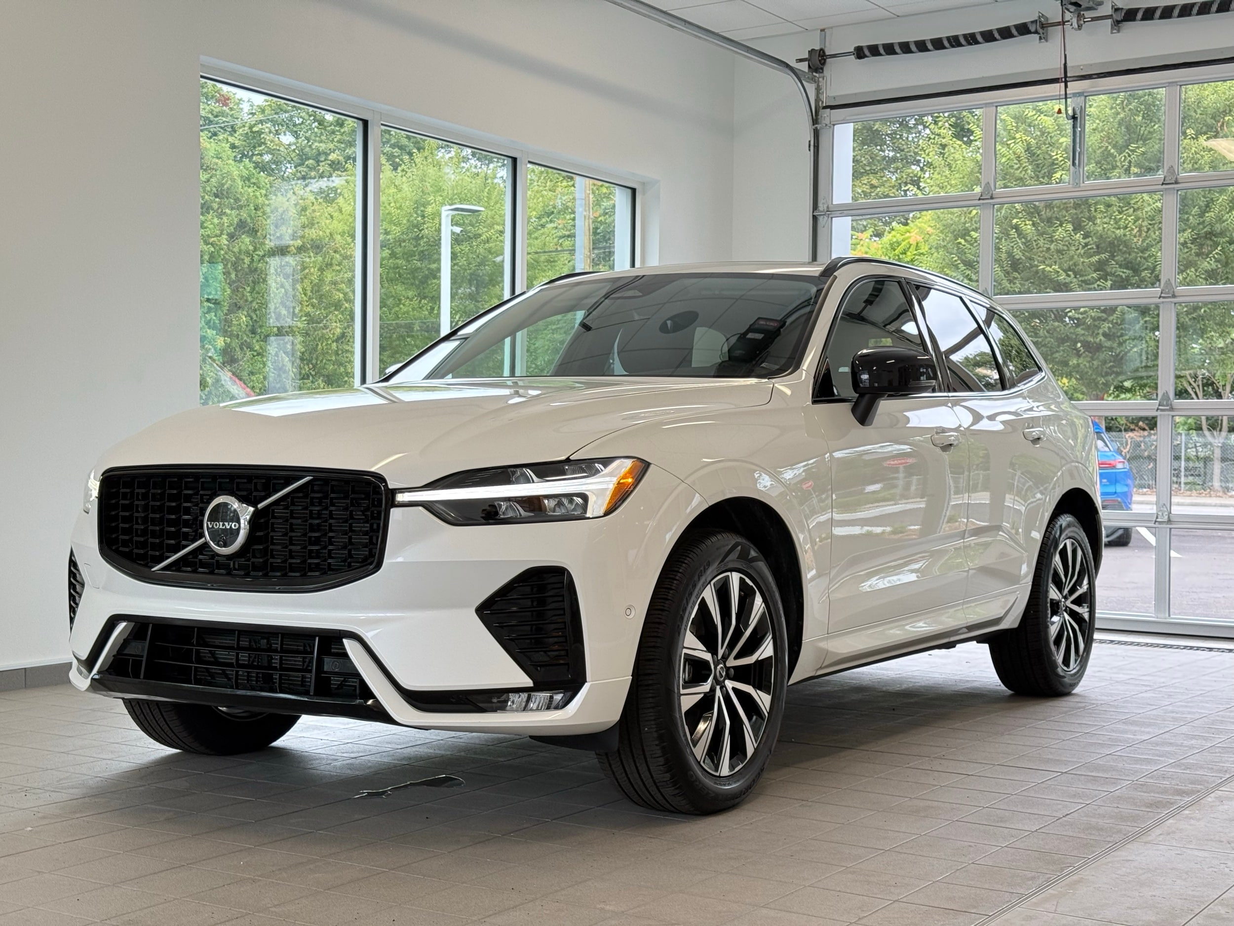 used 2025 Volvo XC60 car, priced at $47,200