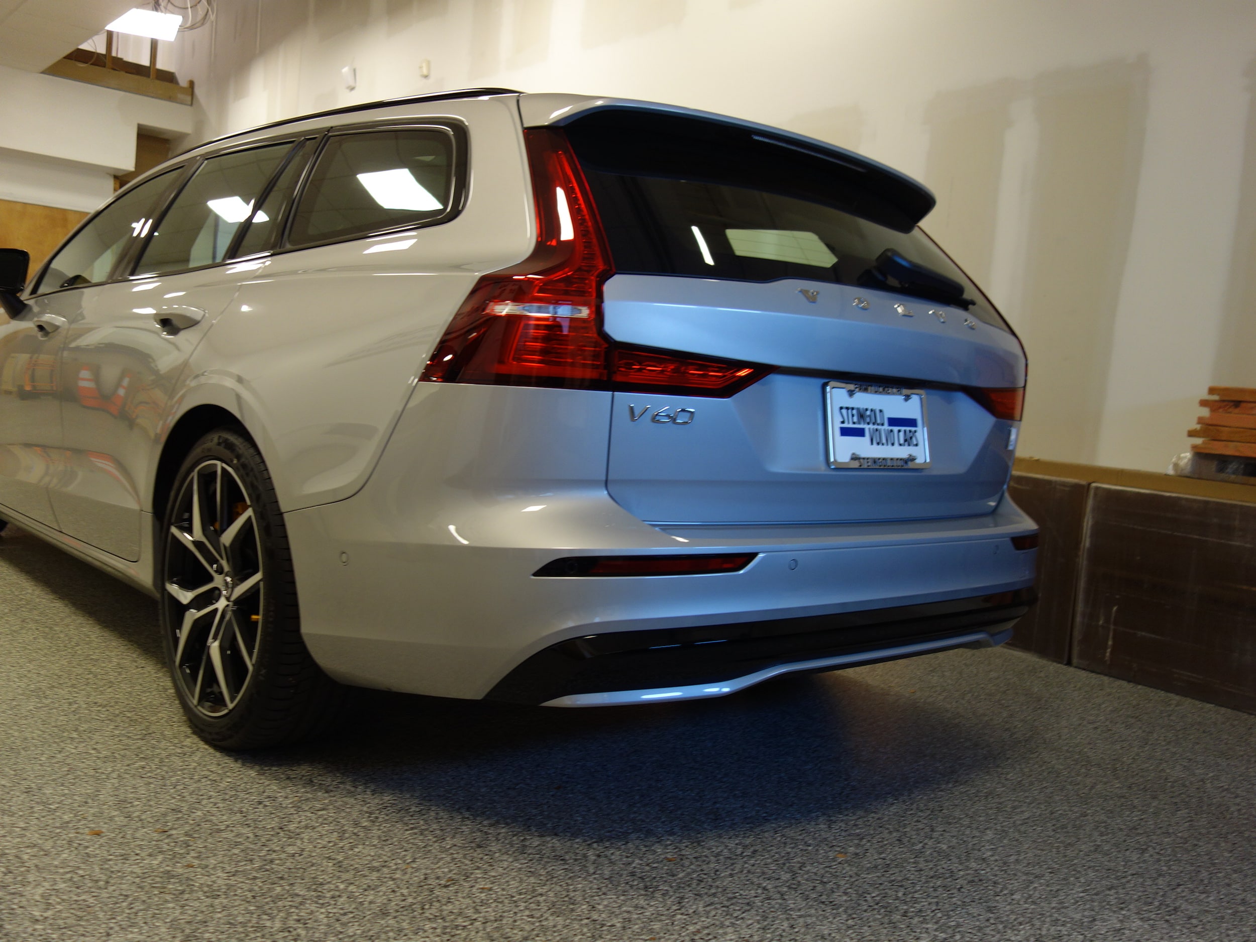 new 2025 Volvo V60 plug-in hybrid car, priced at $72,445