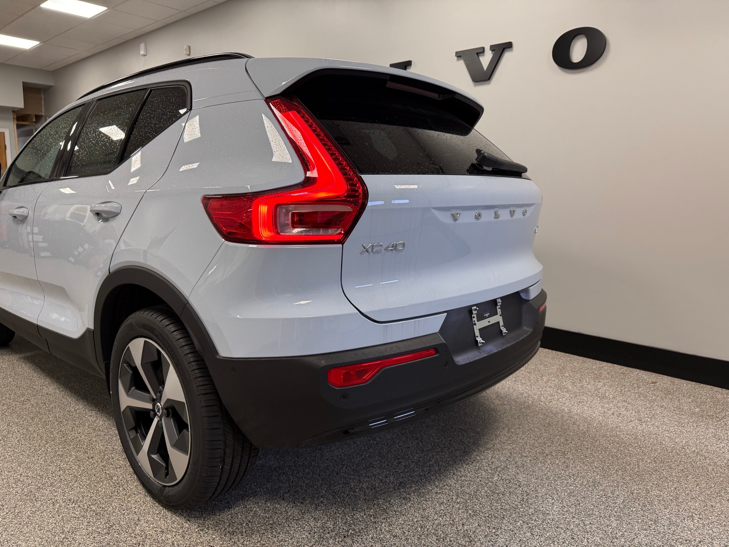 new 2025 Volvo XC40 car, priced at $48,335