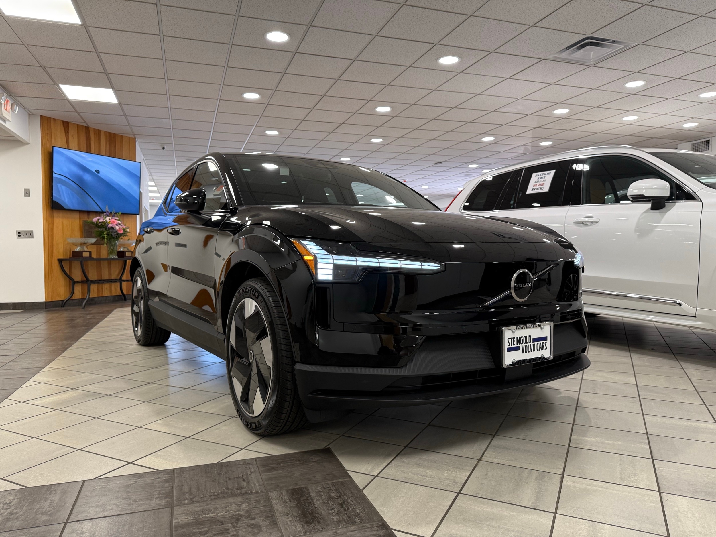 new 2025 Volvo EX30 car, priced at $47,395